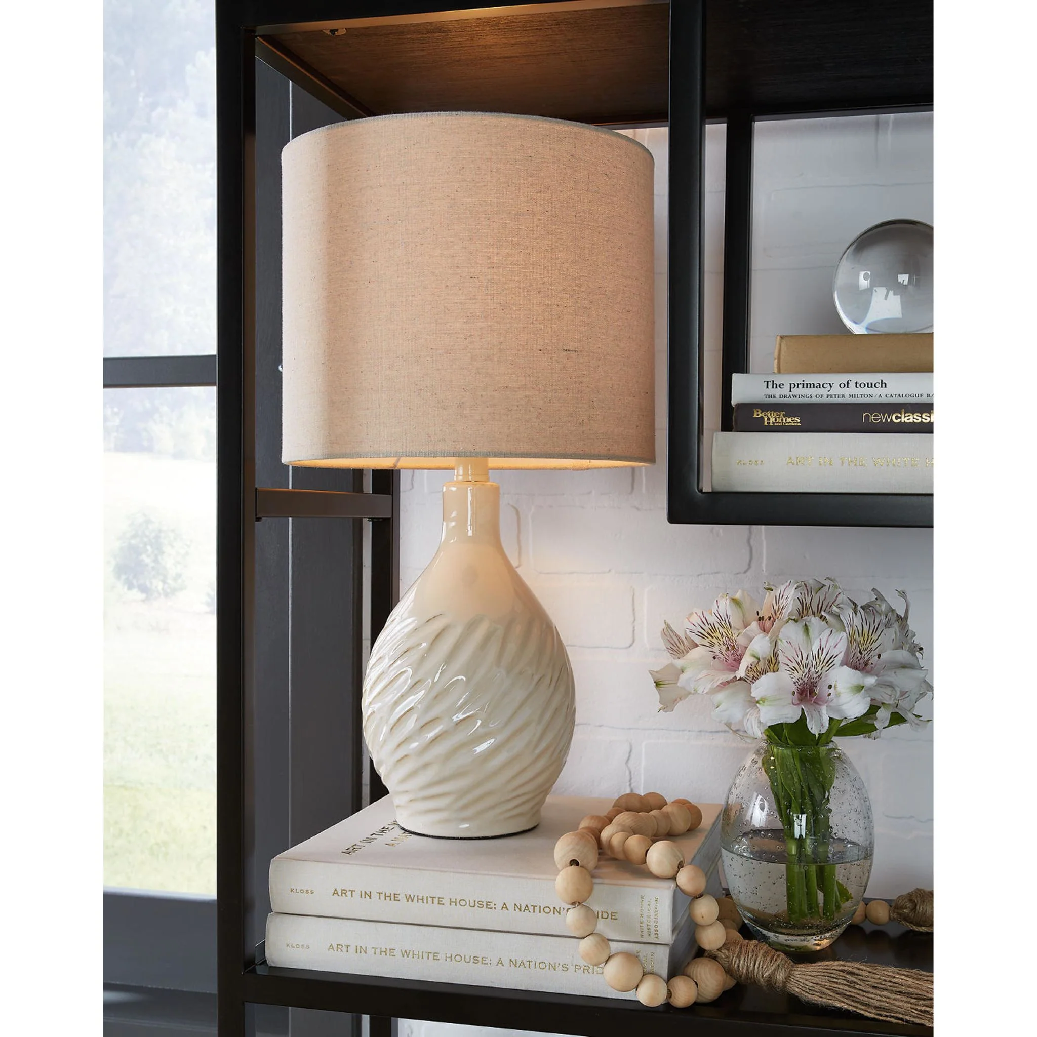 Garinton Table Lamp - Image 16