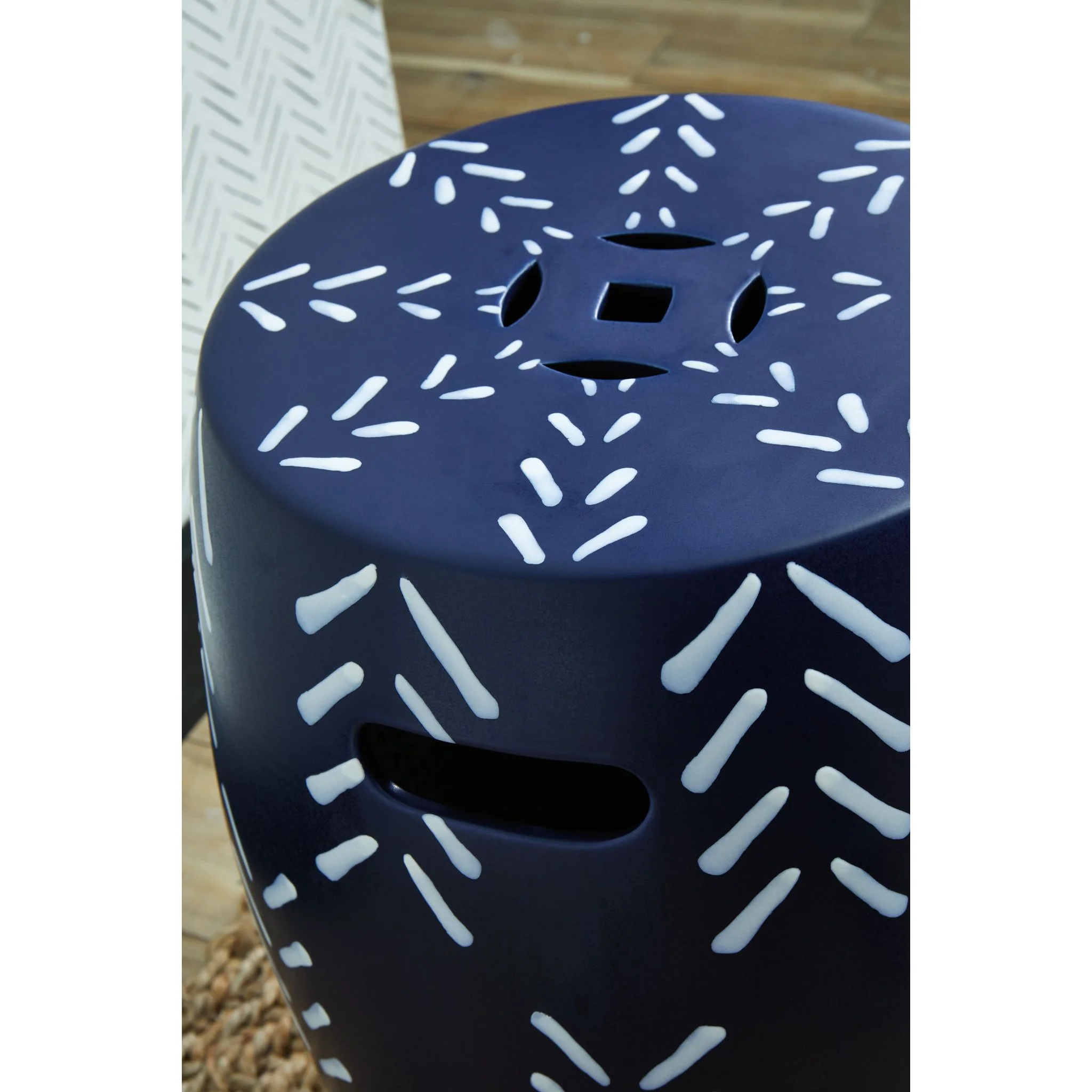Genemore Stool - Image 5