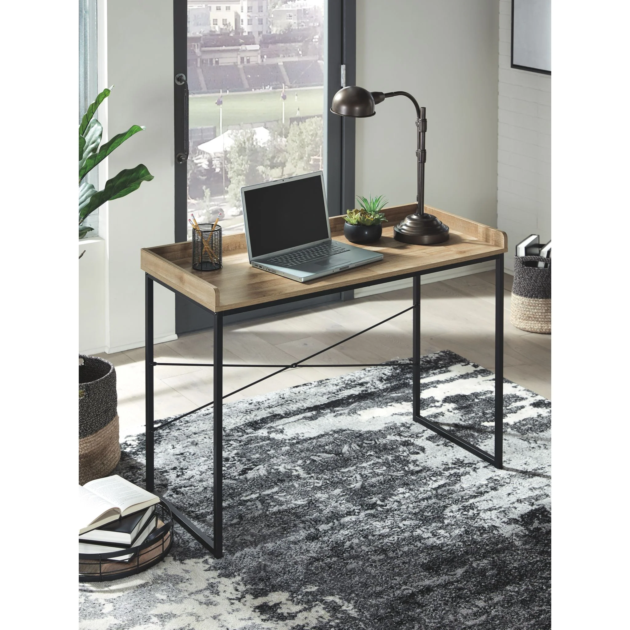 Gerdanet Desk - Image 8
