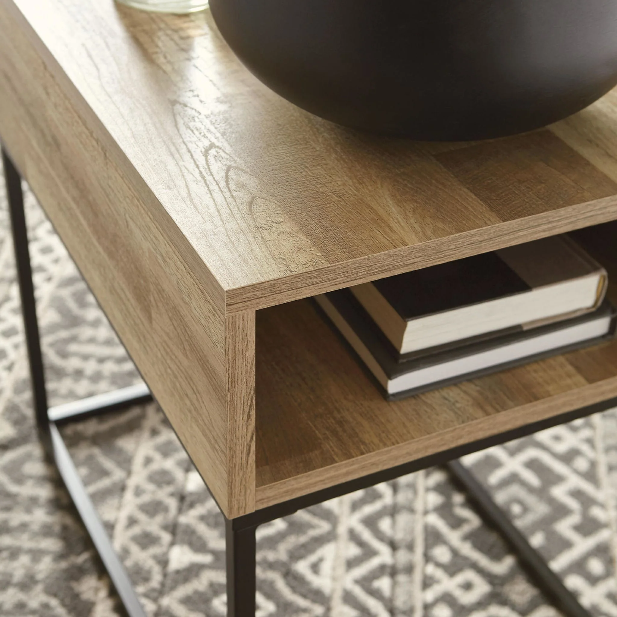 Gerdanet Rectangle End Table - Image 10