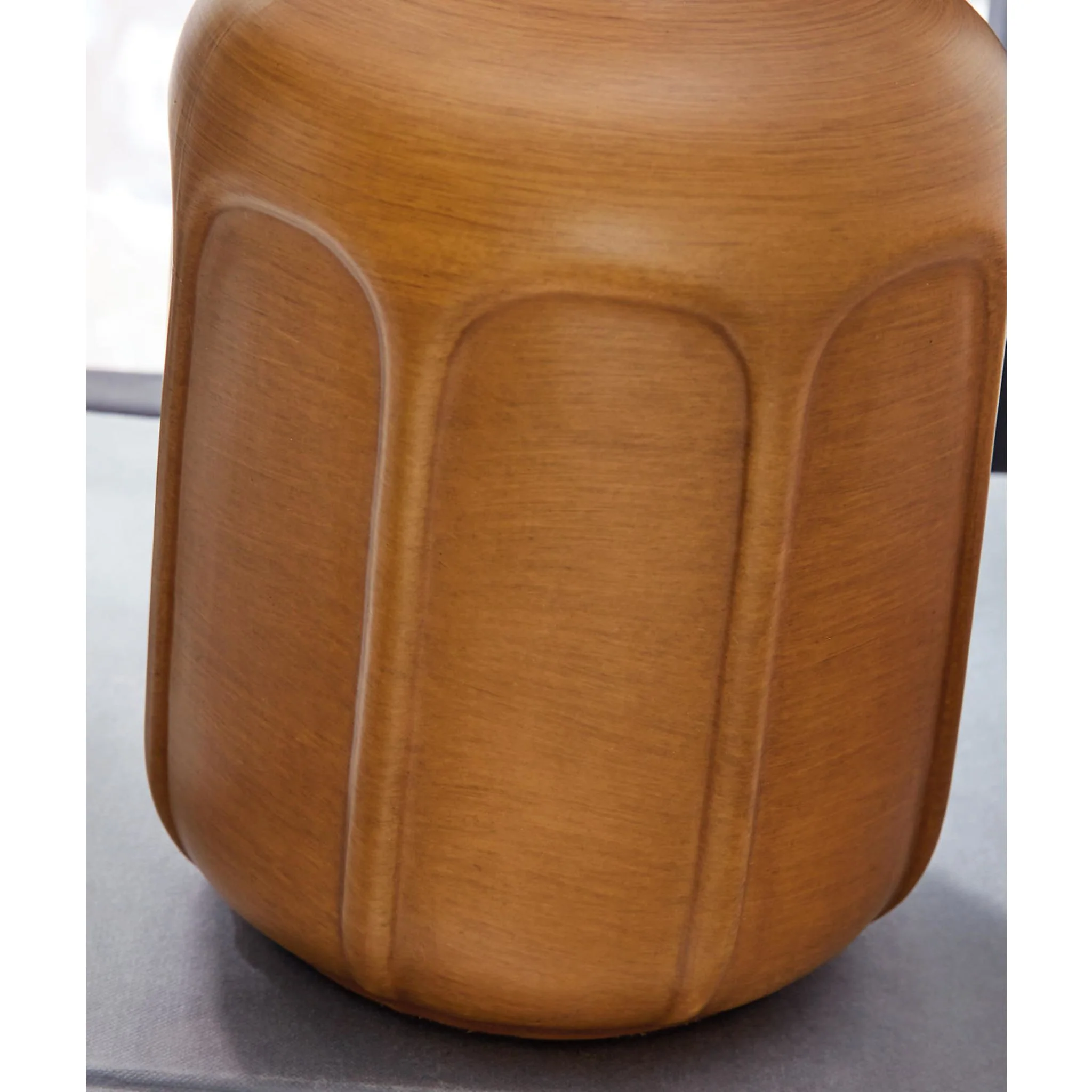 Gierburg Table Lamp - Image 20