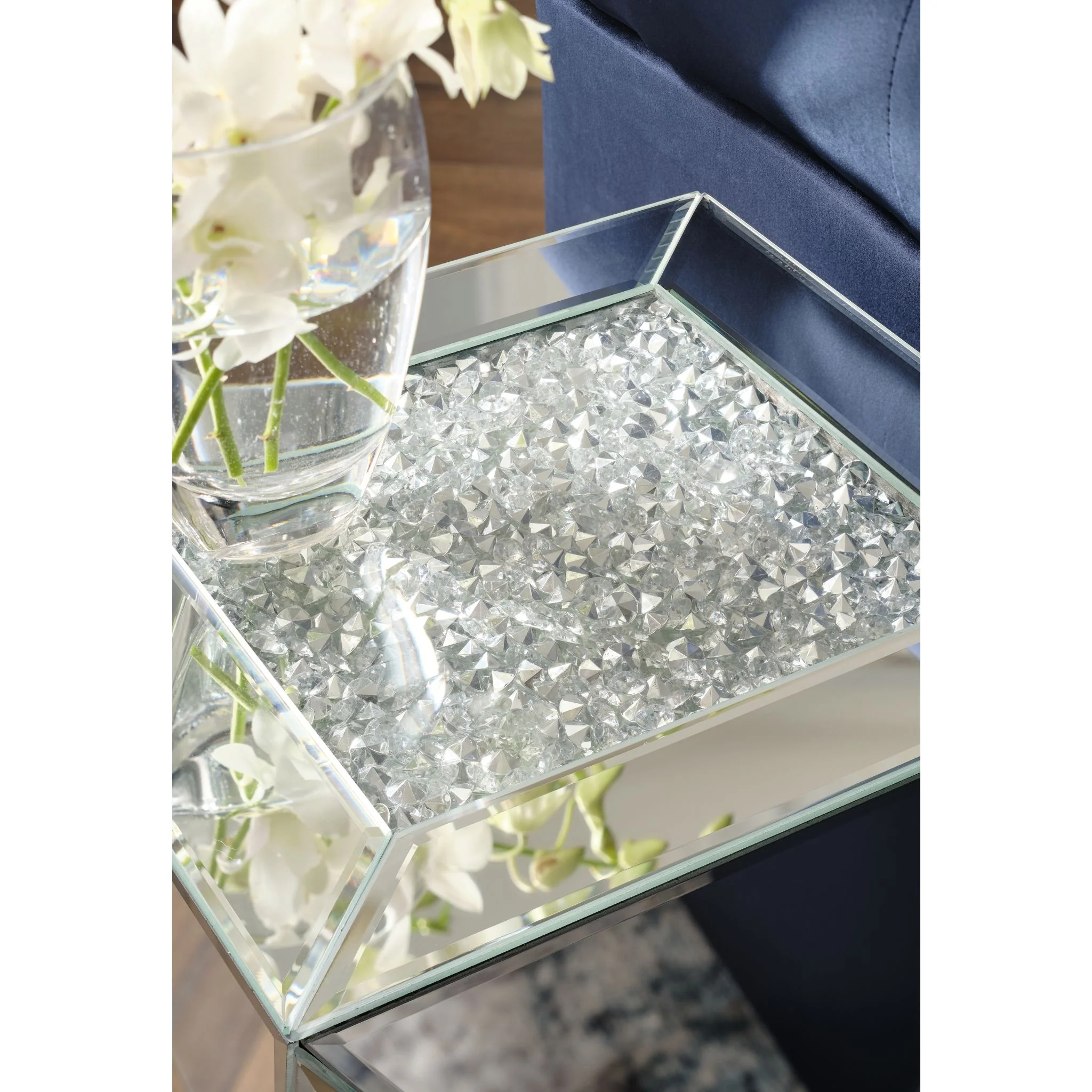 Gillrock Accent Table - Image 4