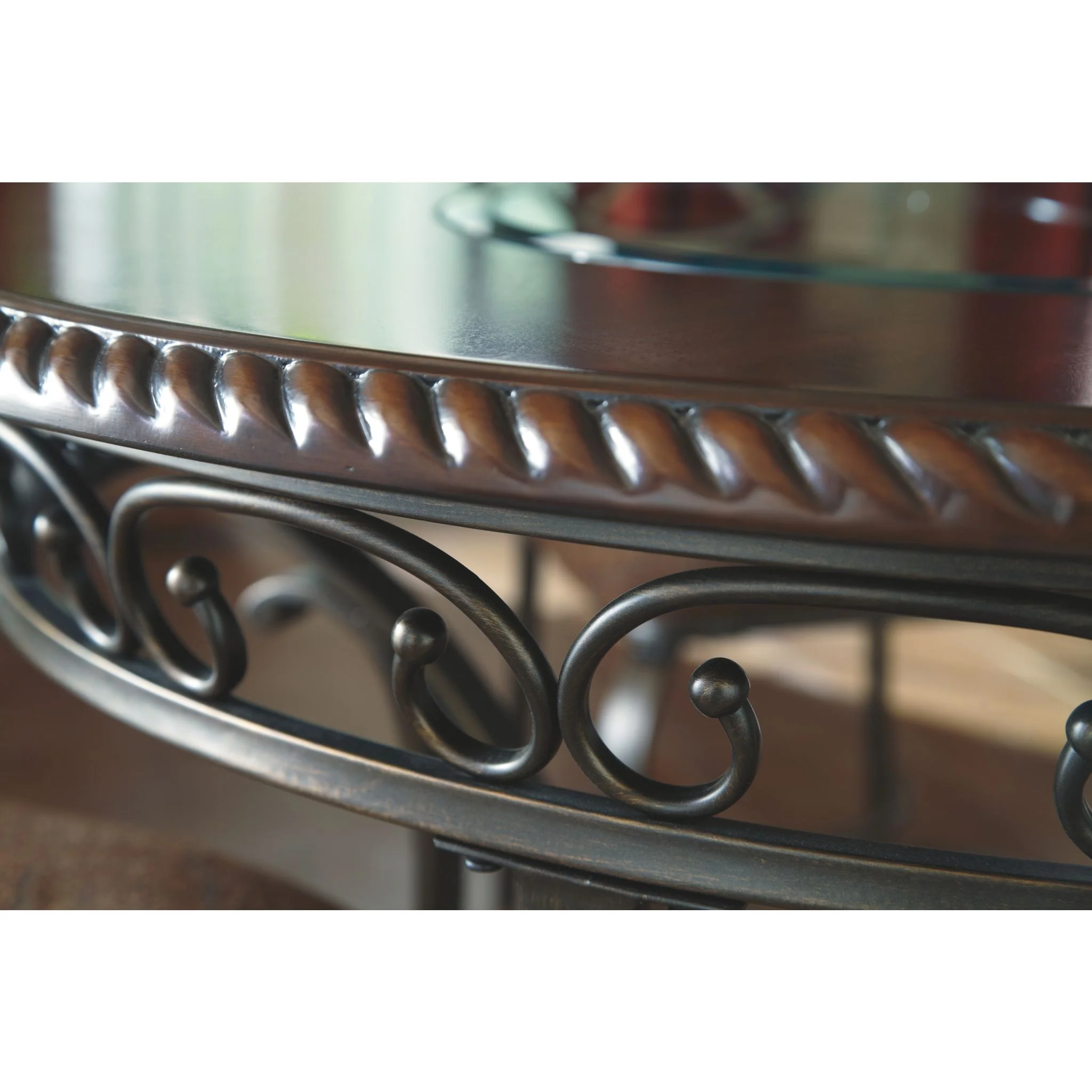 Glambrey Dining Set - Image 6