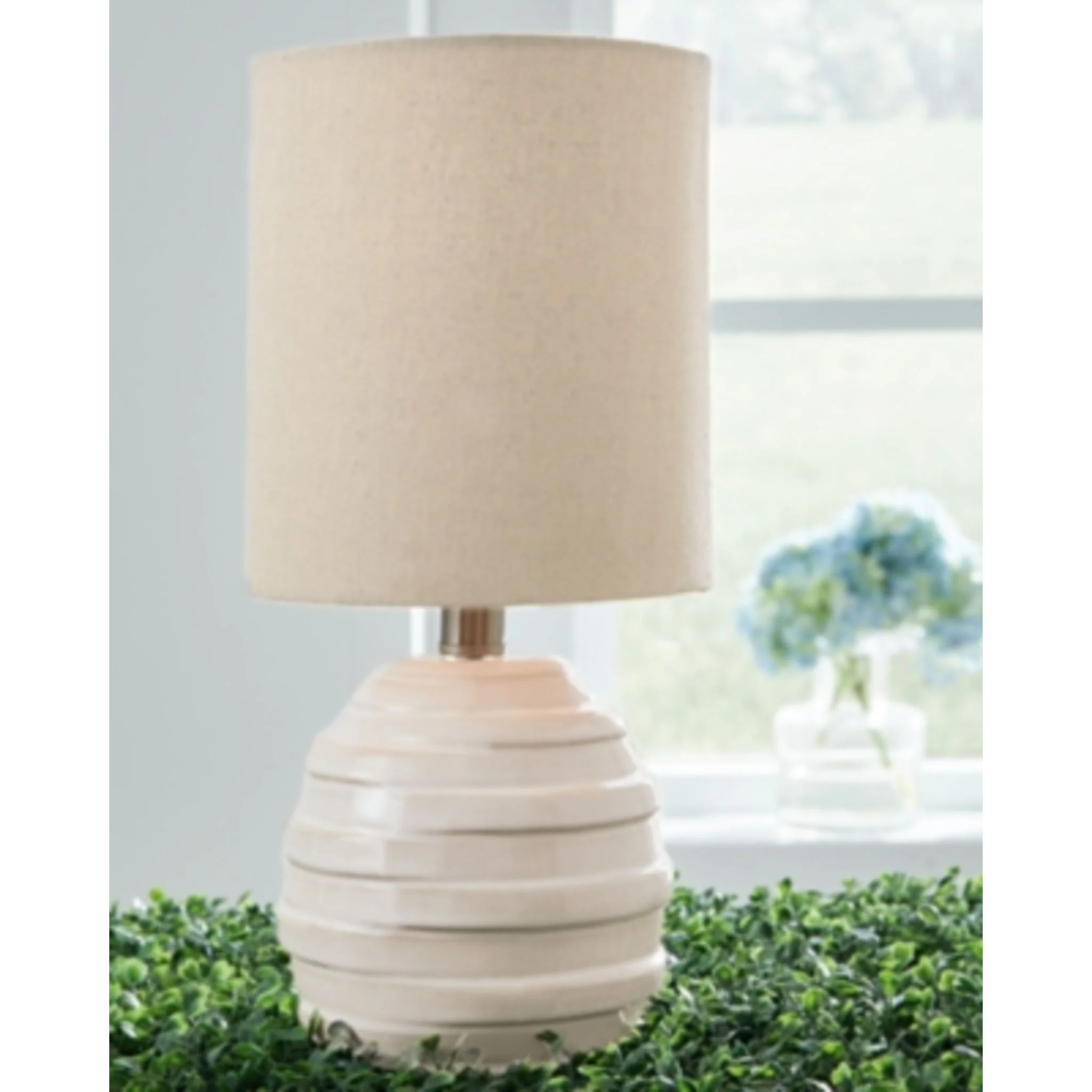 Glennwick Table Lamp (Single) - Image 2