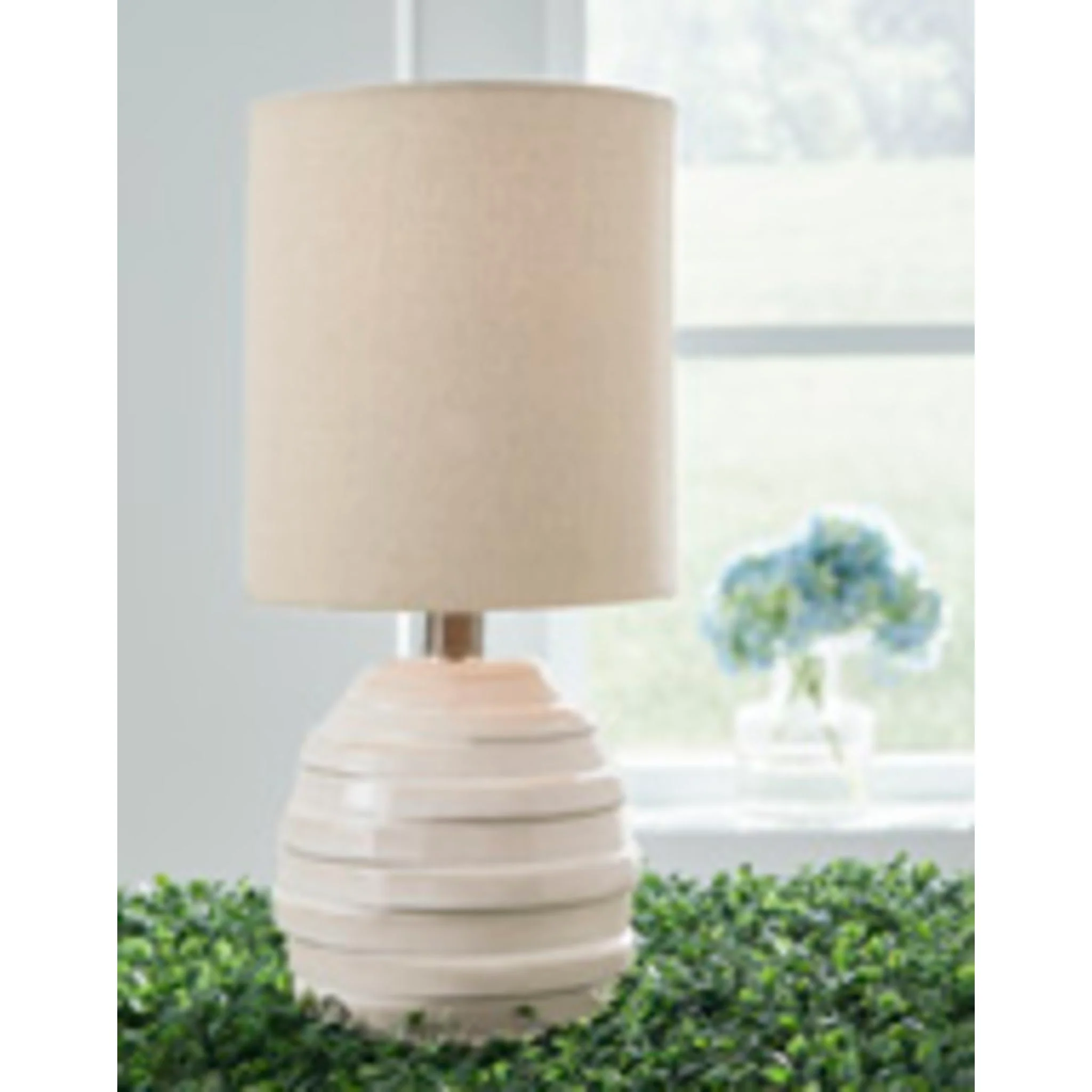 Glennwick Table Lamp (Single) - Image 4