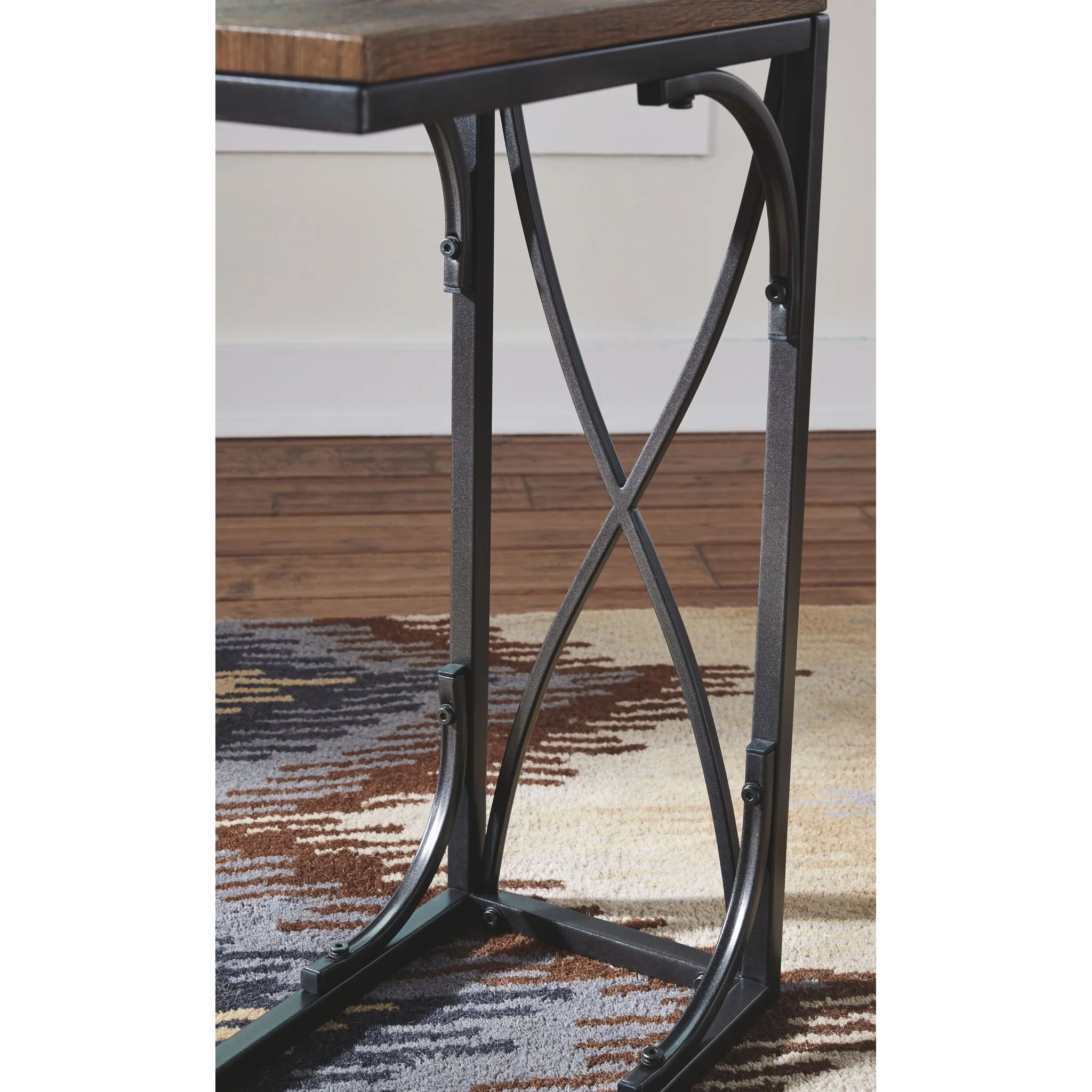 Golander Chairside End Table - Image 3