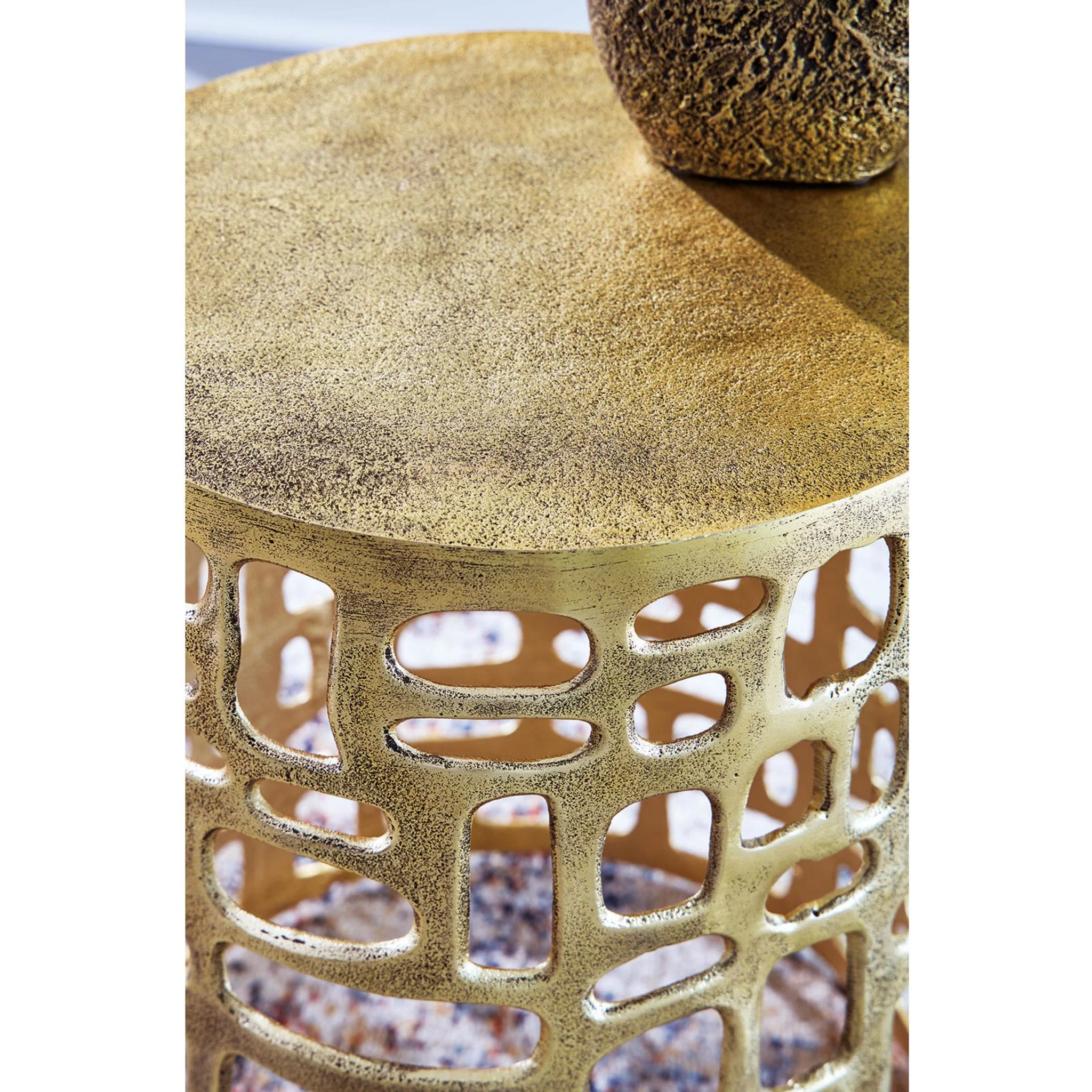 Gracylee Accent Table - Image 2
