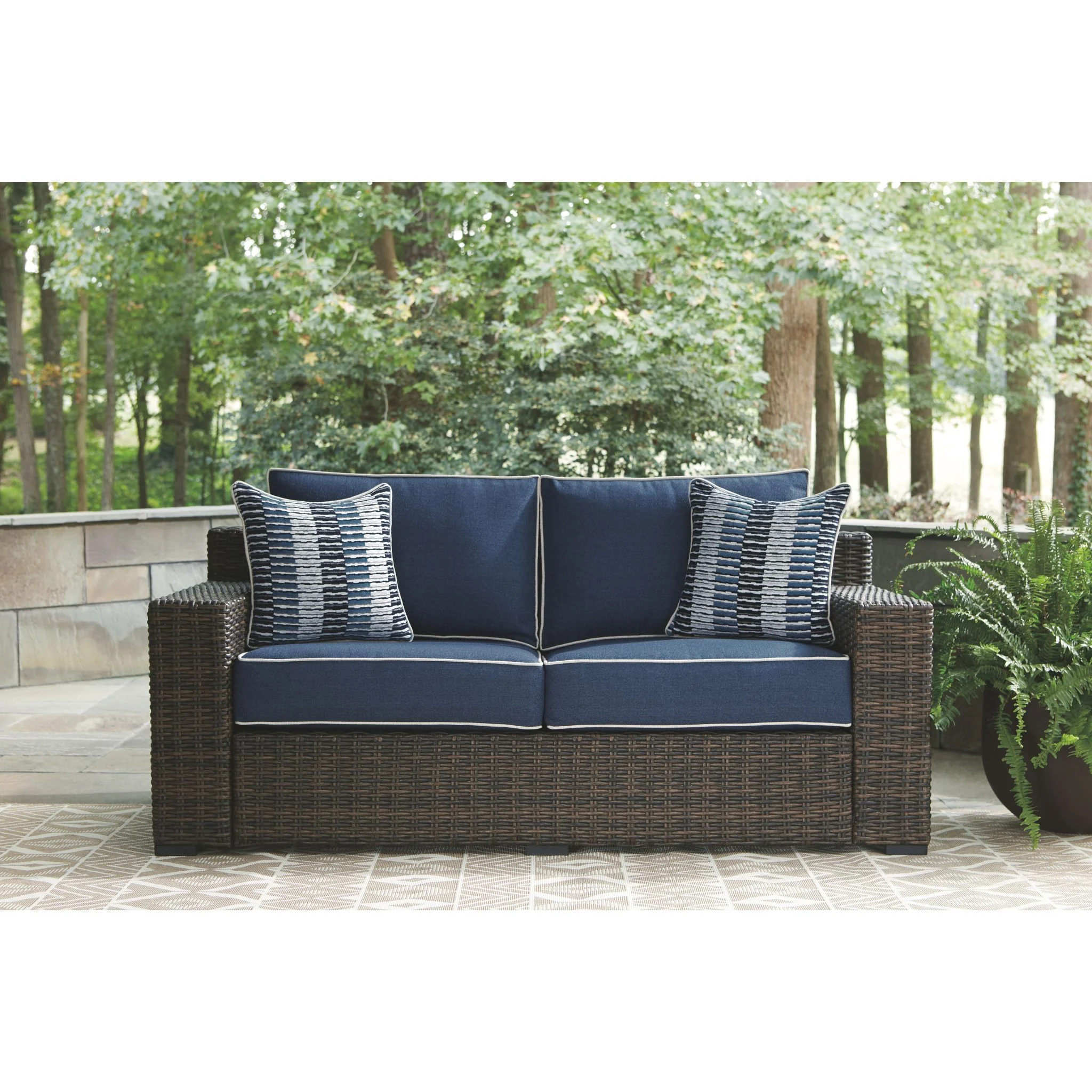 Grasson Lane 3 Piece Outdoor Seating - Image 3