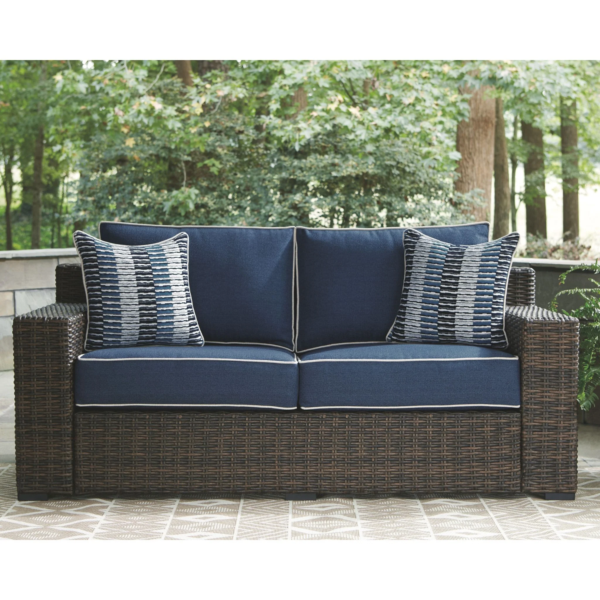 Grasson Lane 3 Piece Outdoor Seating - Image 3