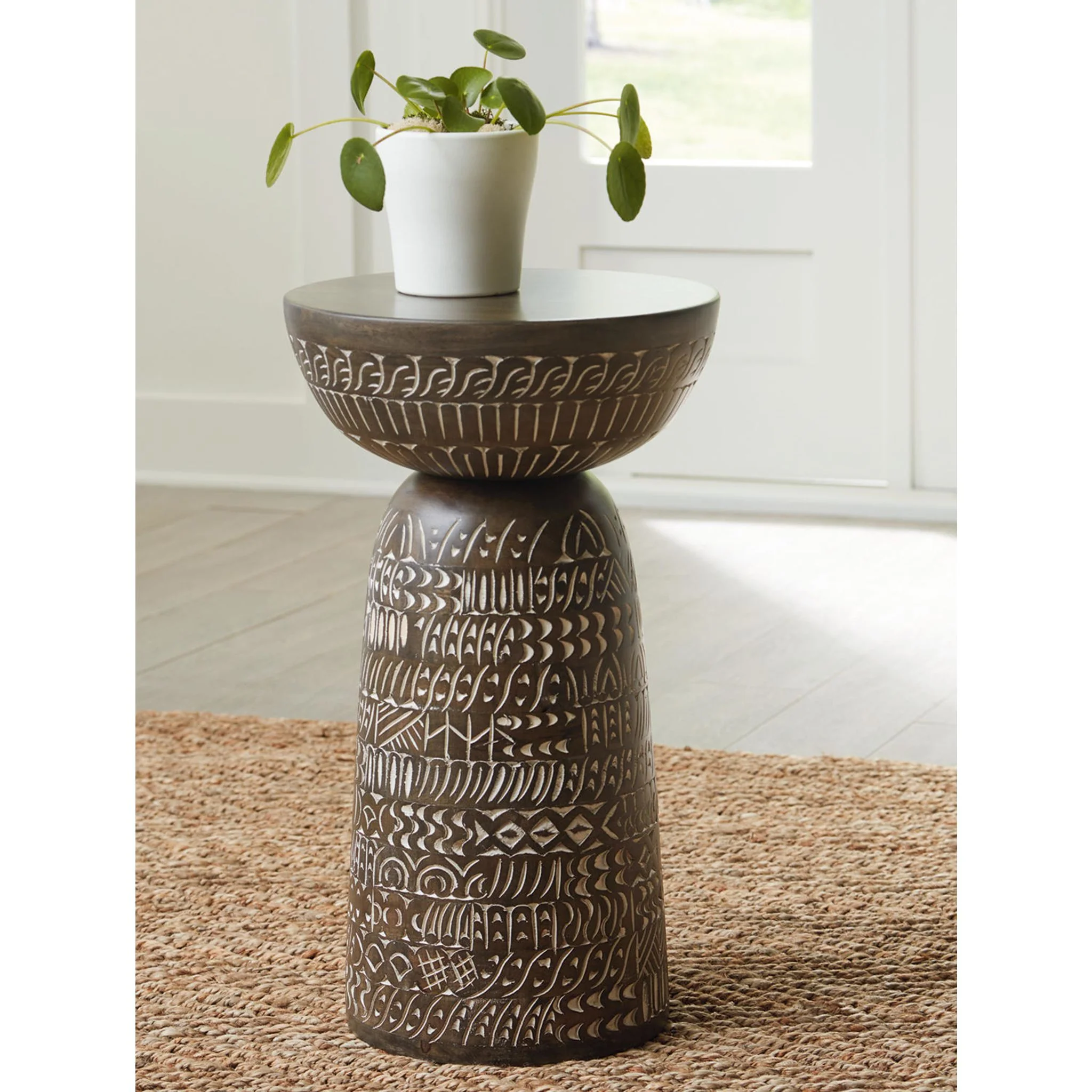 Hadcher Accent Table - Image 2