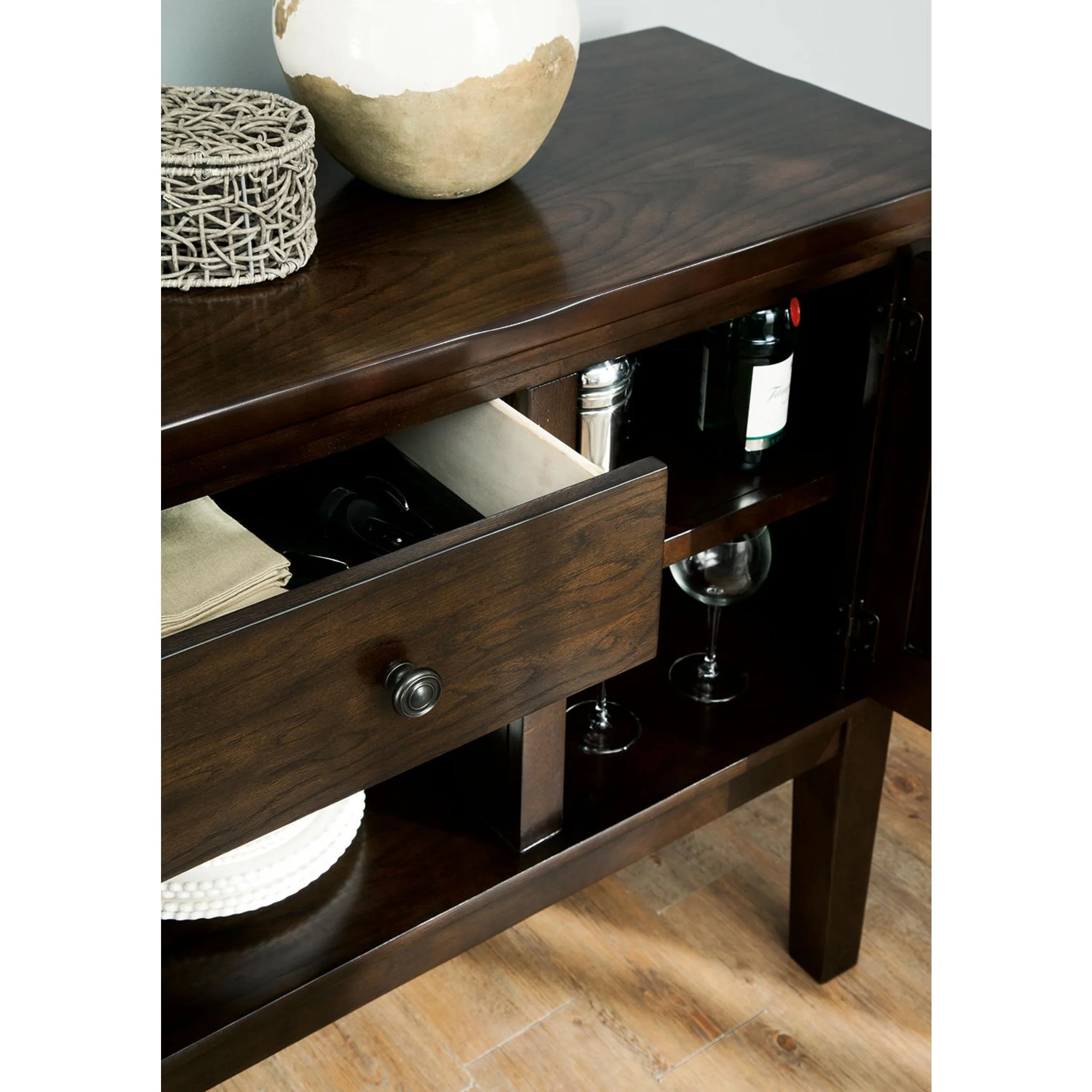 Haddigan Dining Server - Image 13