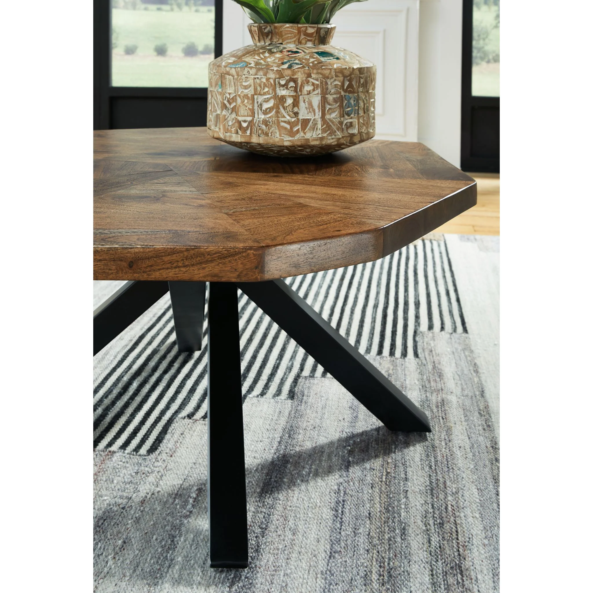 Haileeton Oval Coffee Table - Image 5