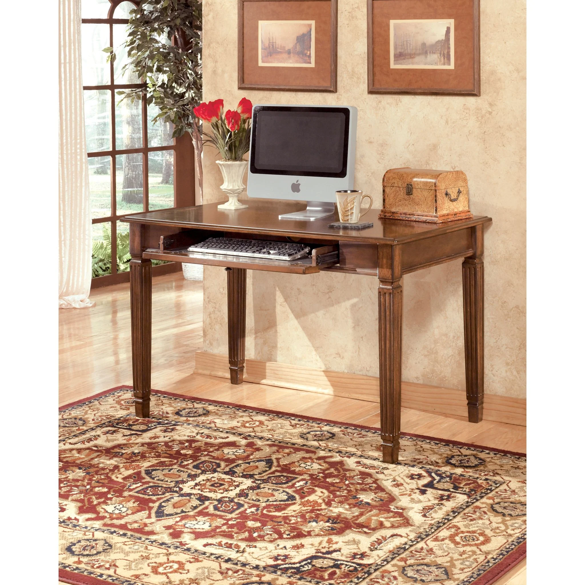 Hamlyn Small Leg Desk - Image 2