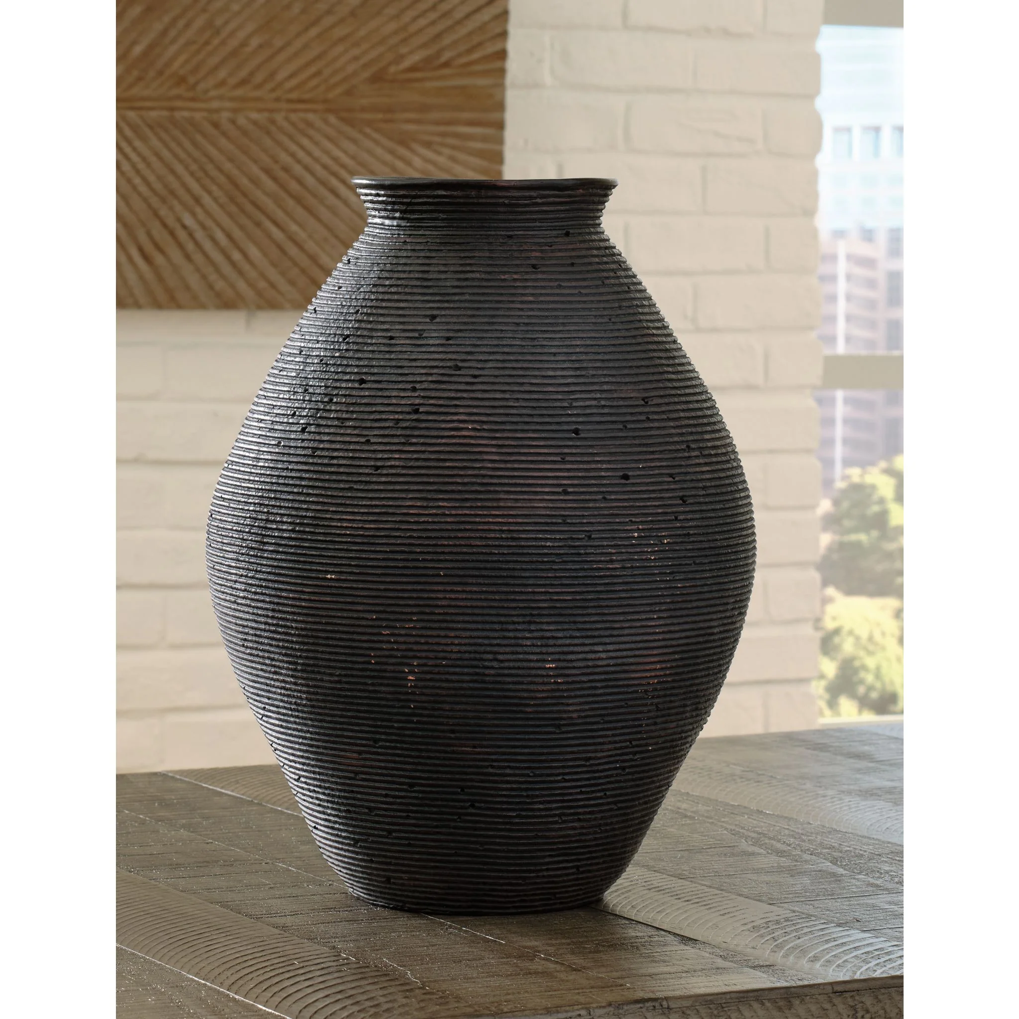Hannela Vase - Image 2