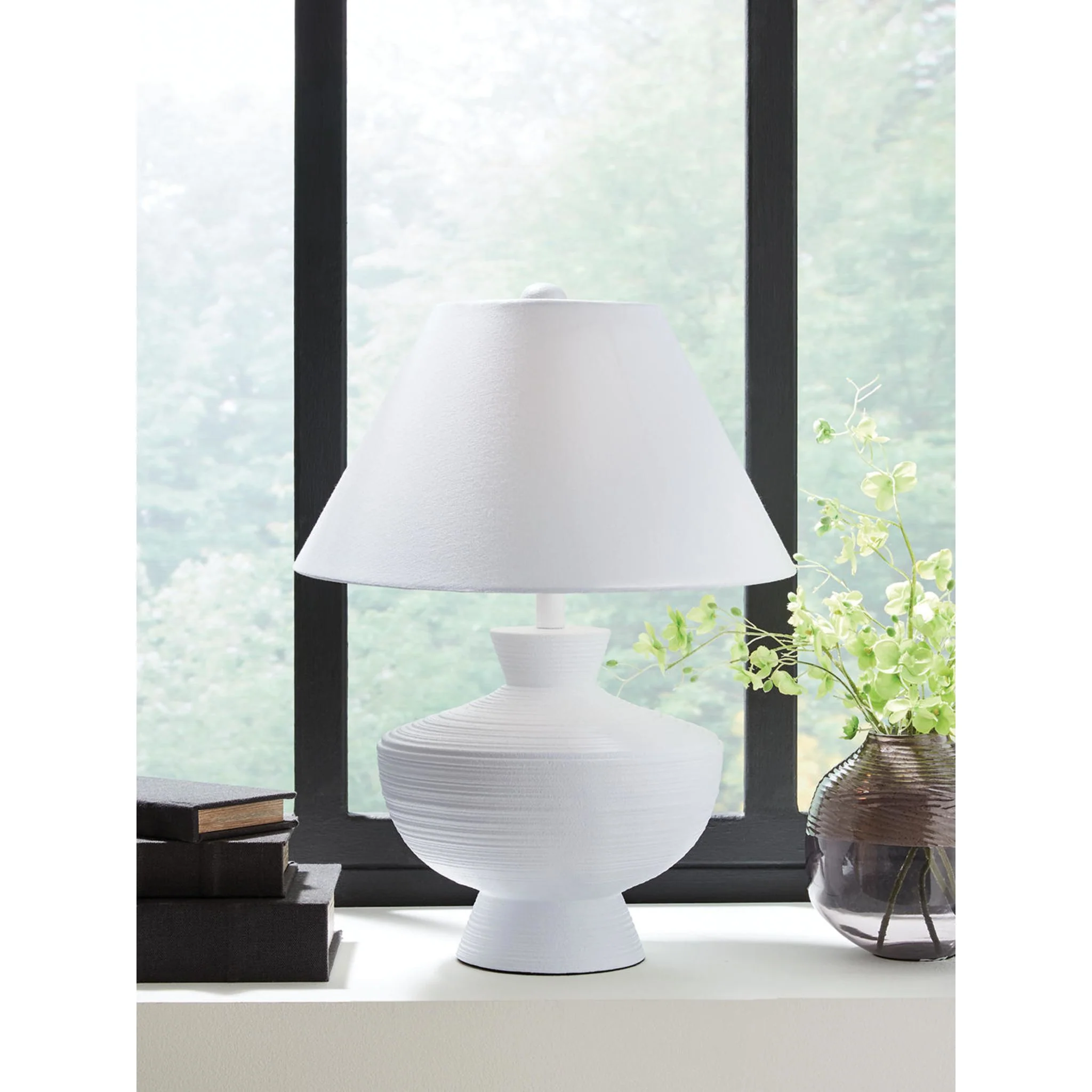 Harelwood Table Lamp - Image 3