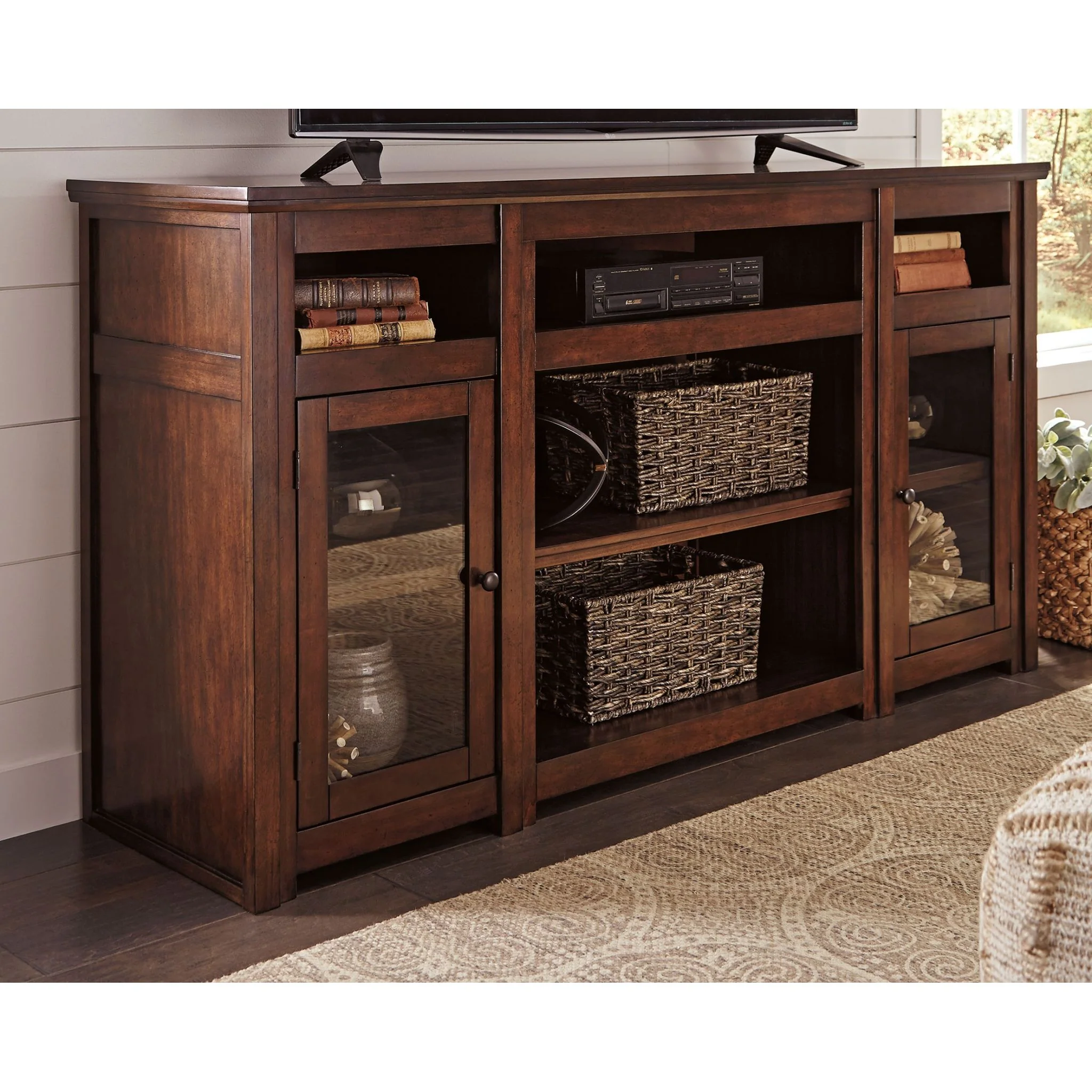 Harpan TV Stand - Image 2