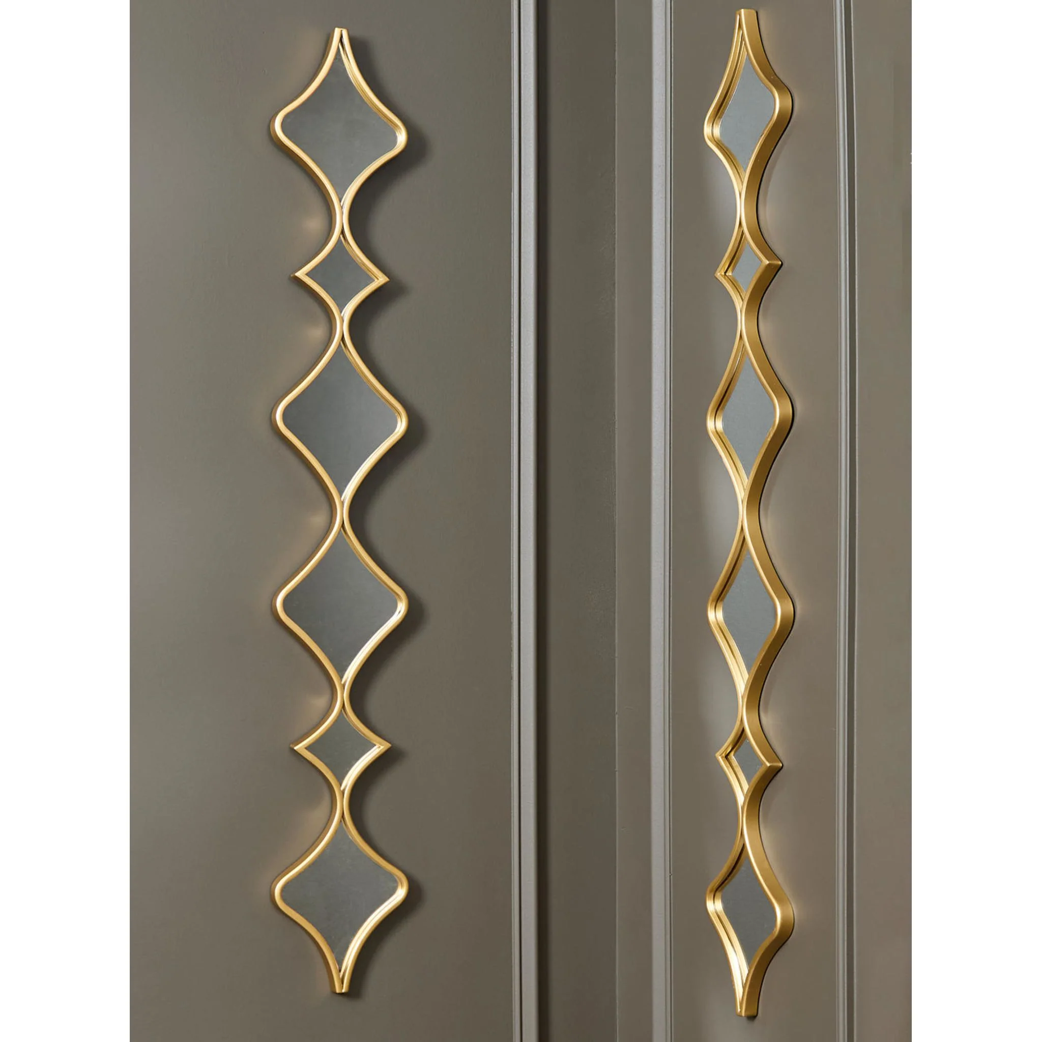 Harriswood Accent Mirror (Set of 2) - Image 2