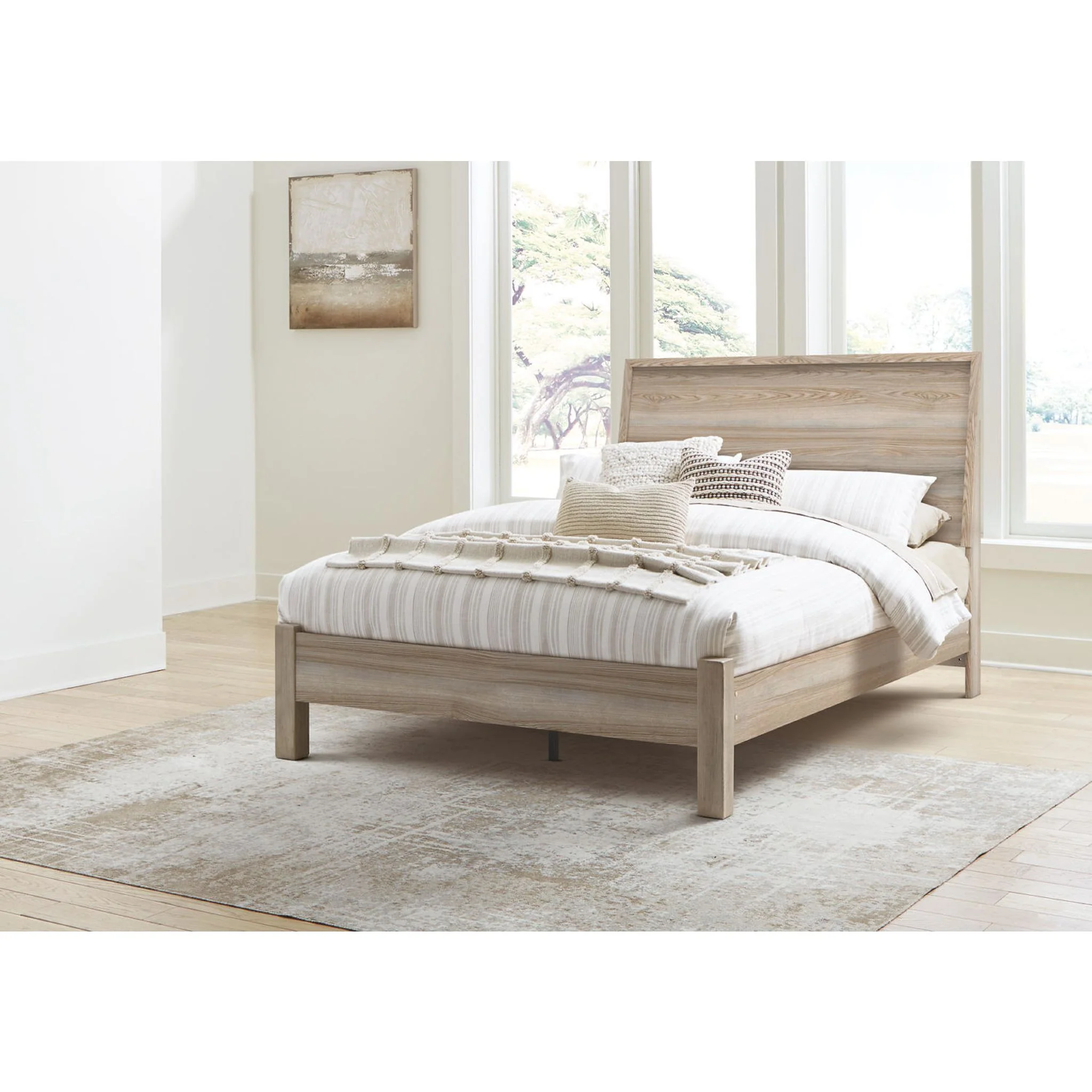 Hasbrick Queen Panel Bed - Image 2