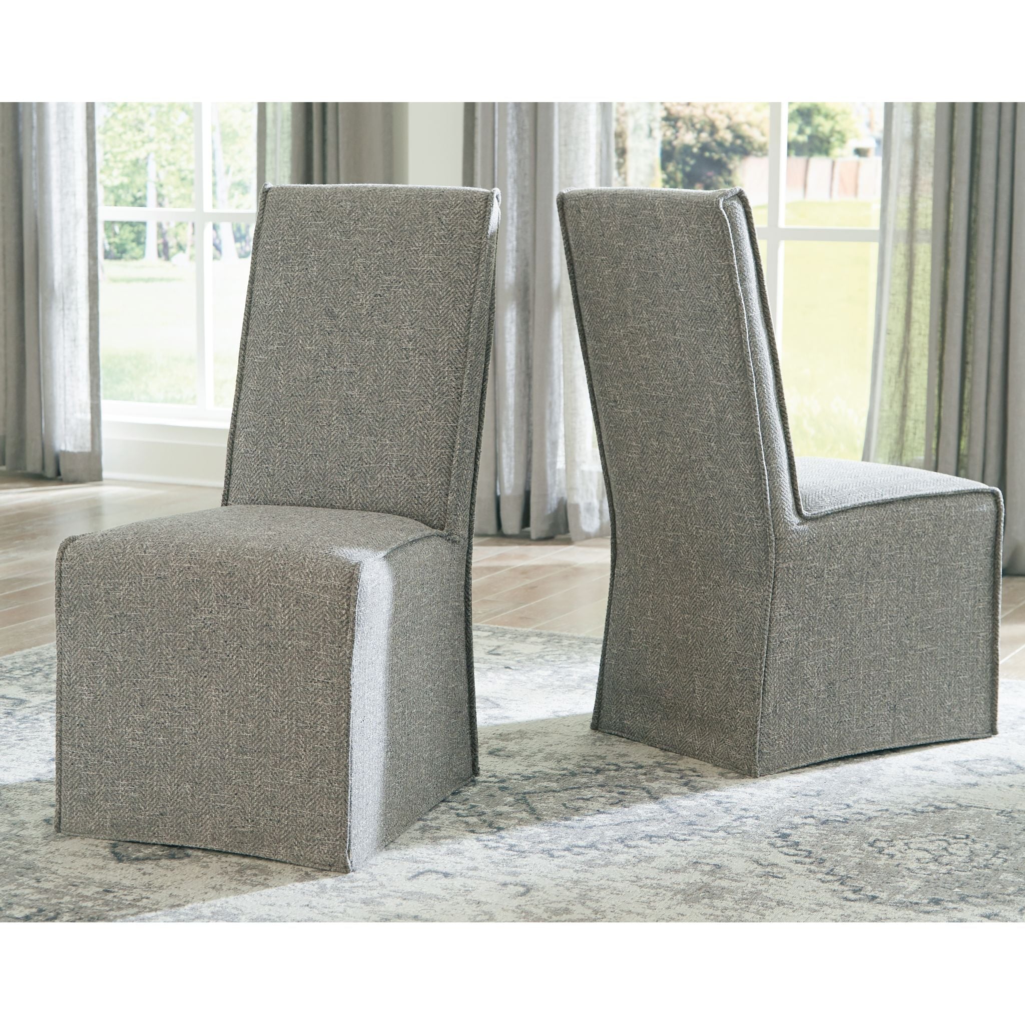 Hennington-EXCLUSIVE Casual Dining - Image 5