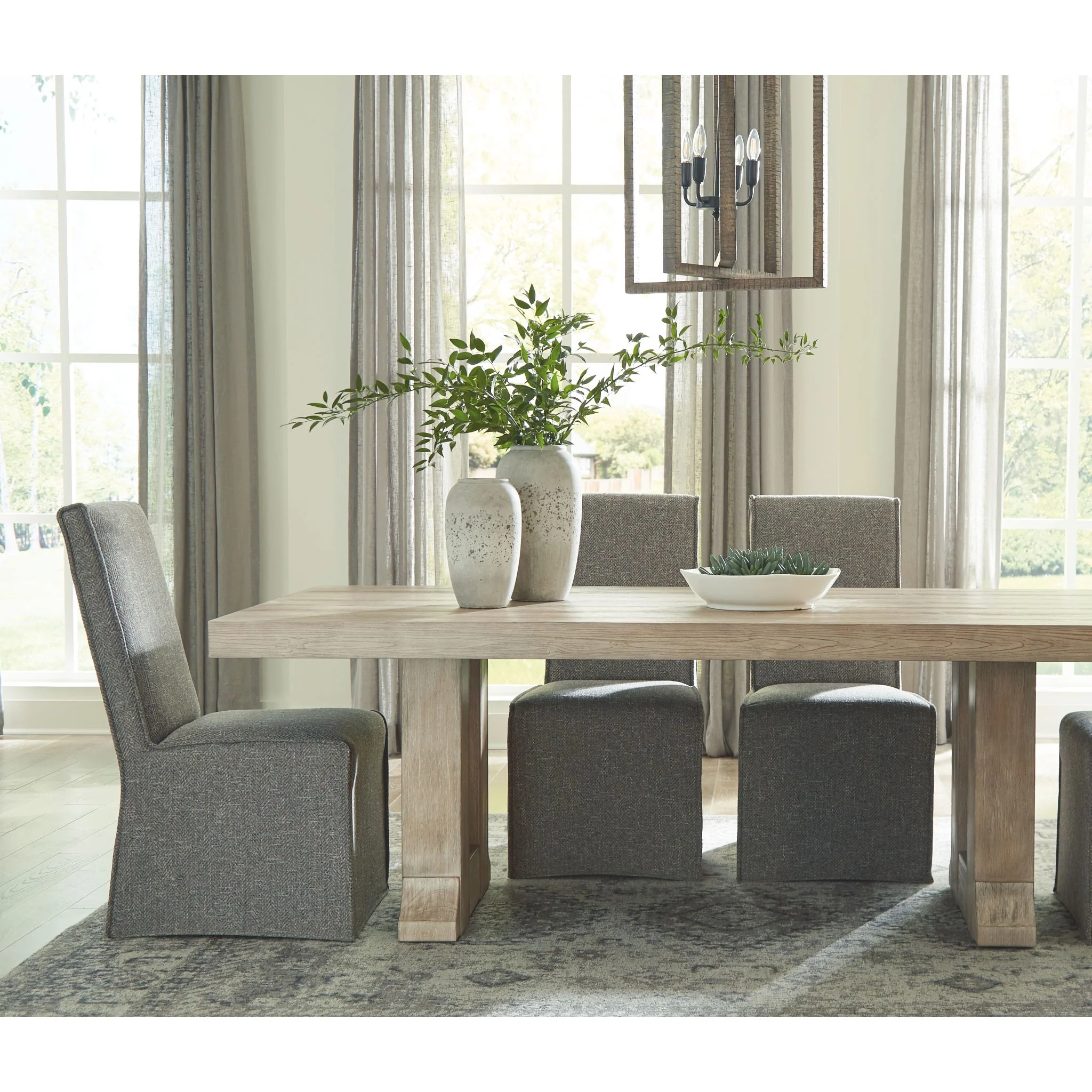 Hennington-EXCLUSIVE Dining Room - Image 4
