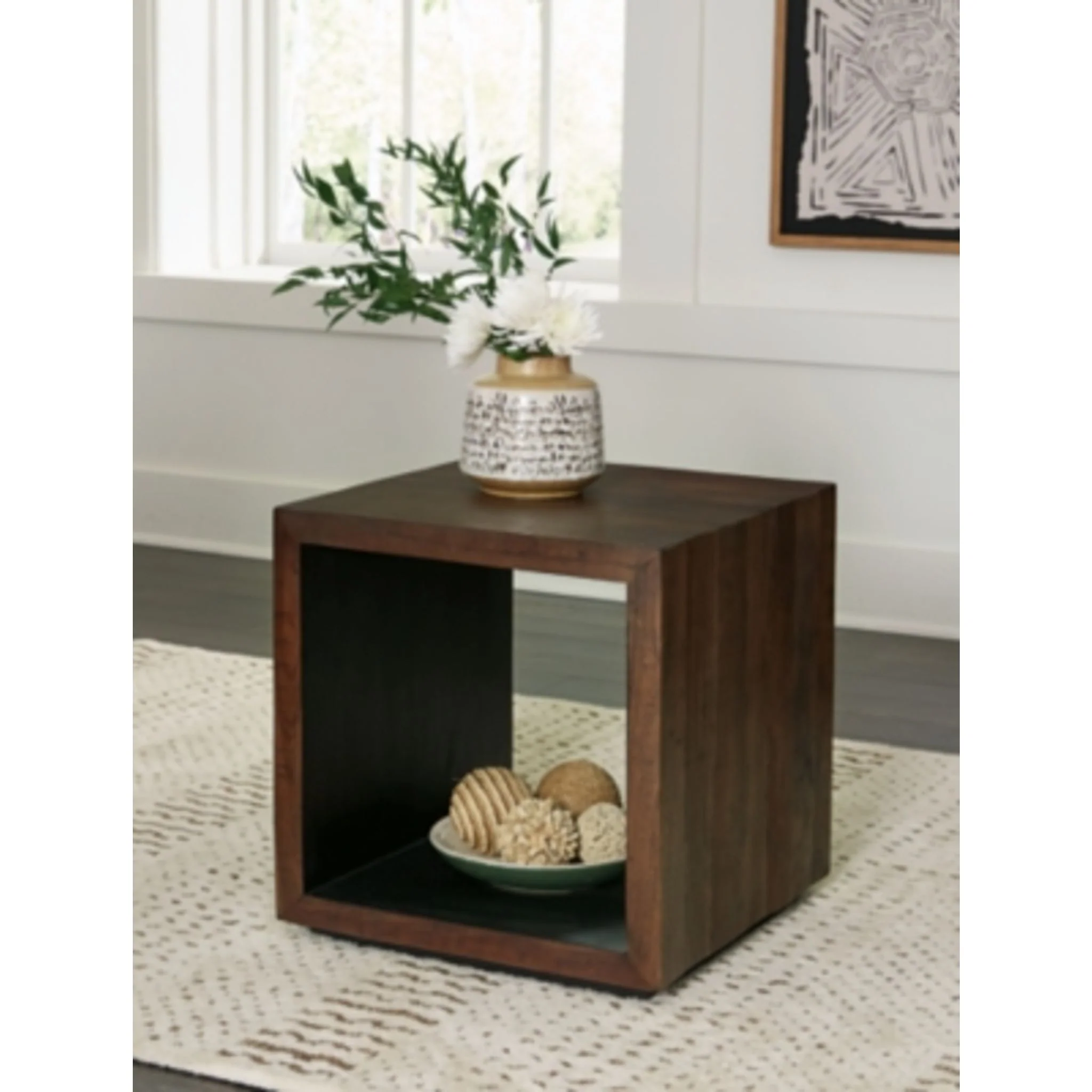 Hensington End Table - Image 9
