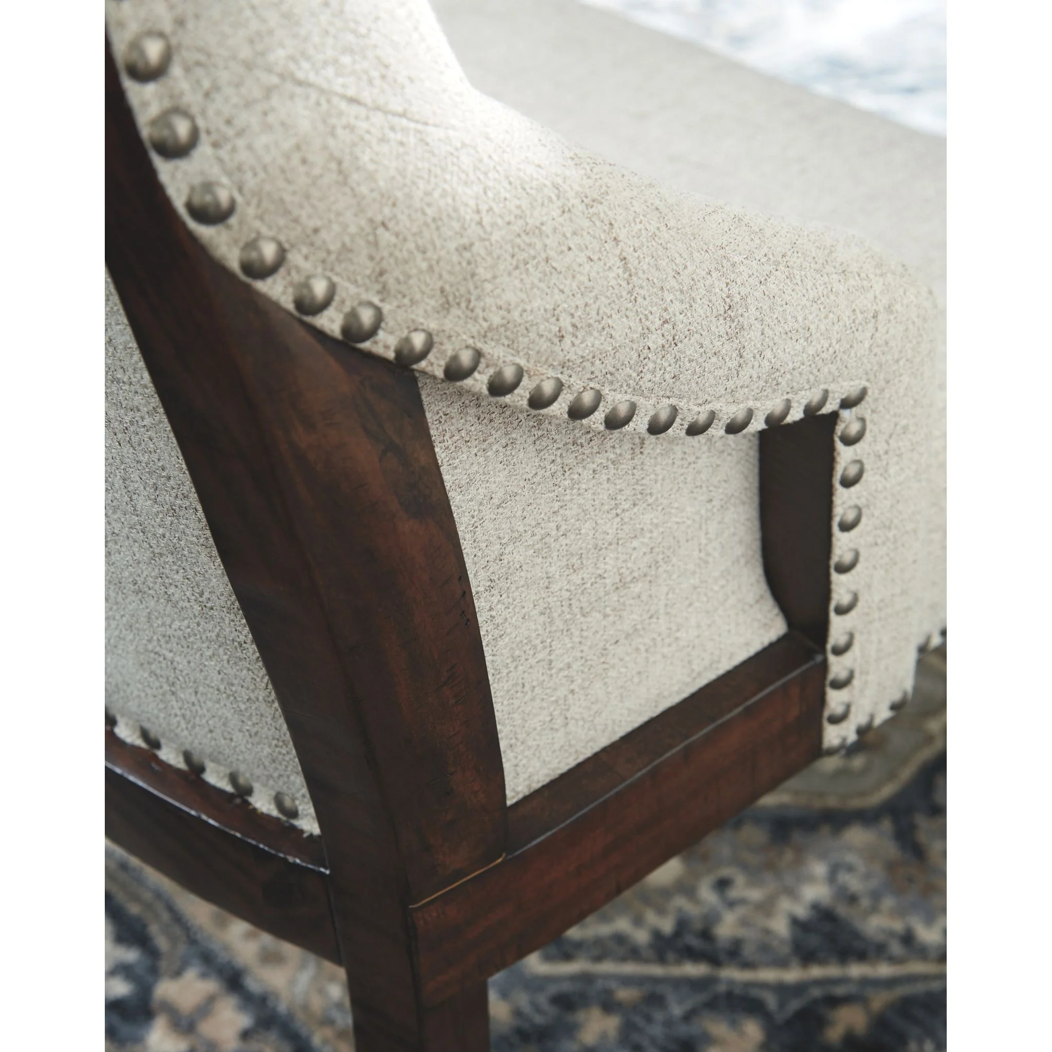 Hillcott-Exclusive Dining Set - Image 12