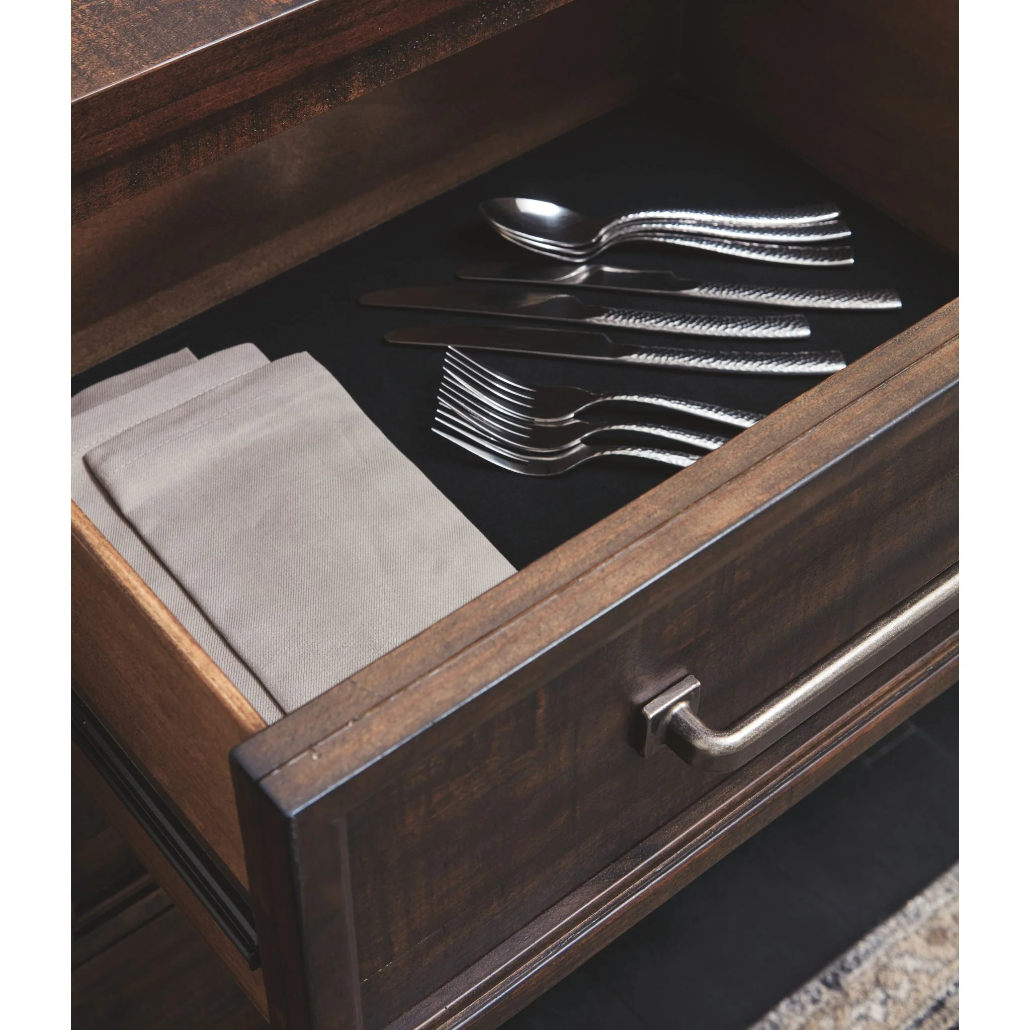 Hillcott-Exclusive Dining Server - Image 7
