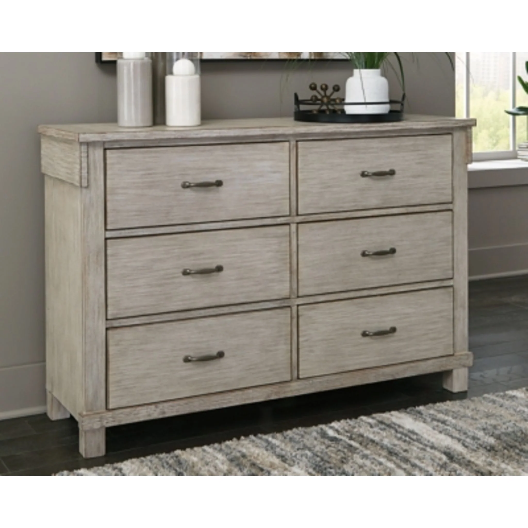 Hollentown Dresser - Image 2