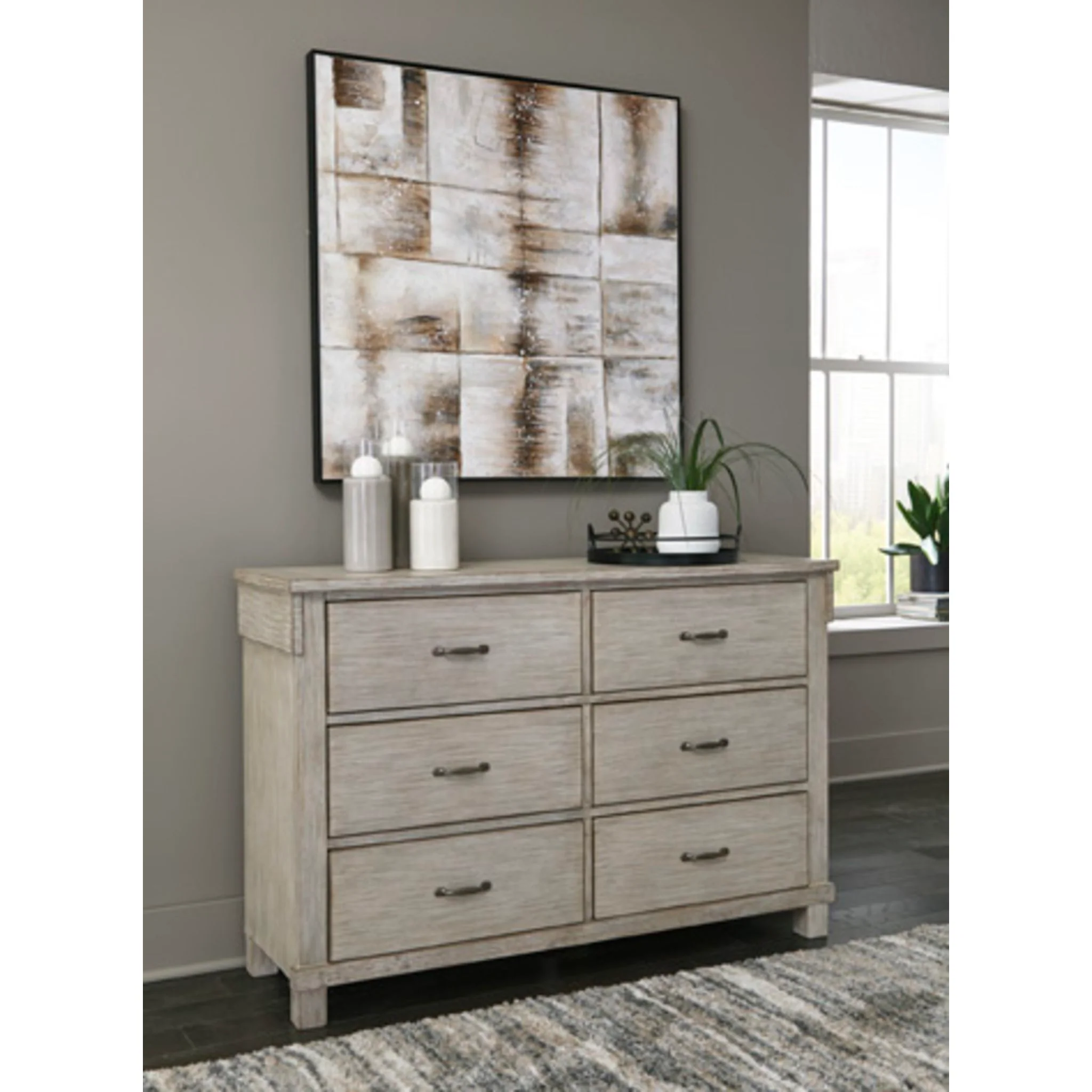 Hollentown Dresser - Image 3