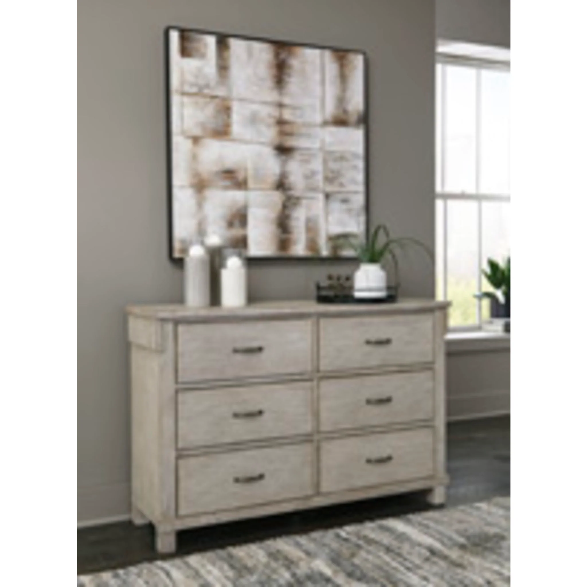 Hollentown Dresser - Image 4