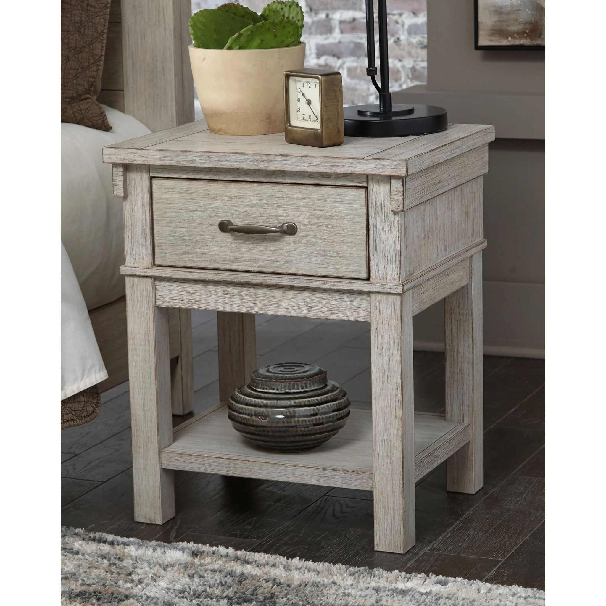 Hollentown One Drawer Nightstand - Image 2