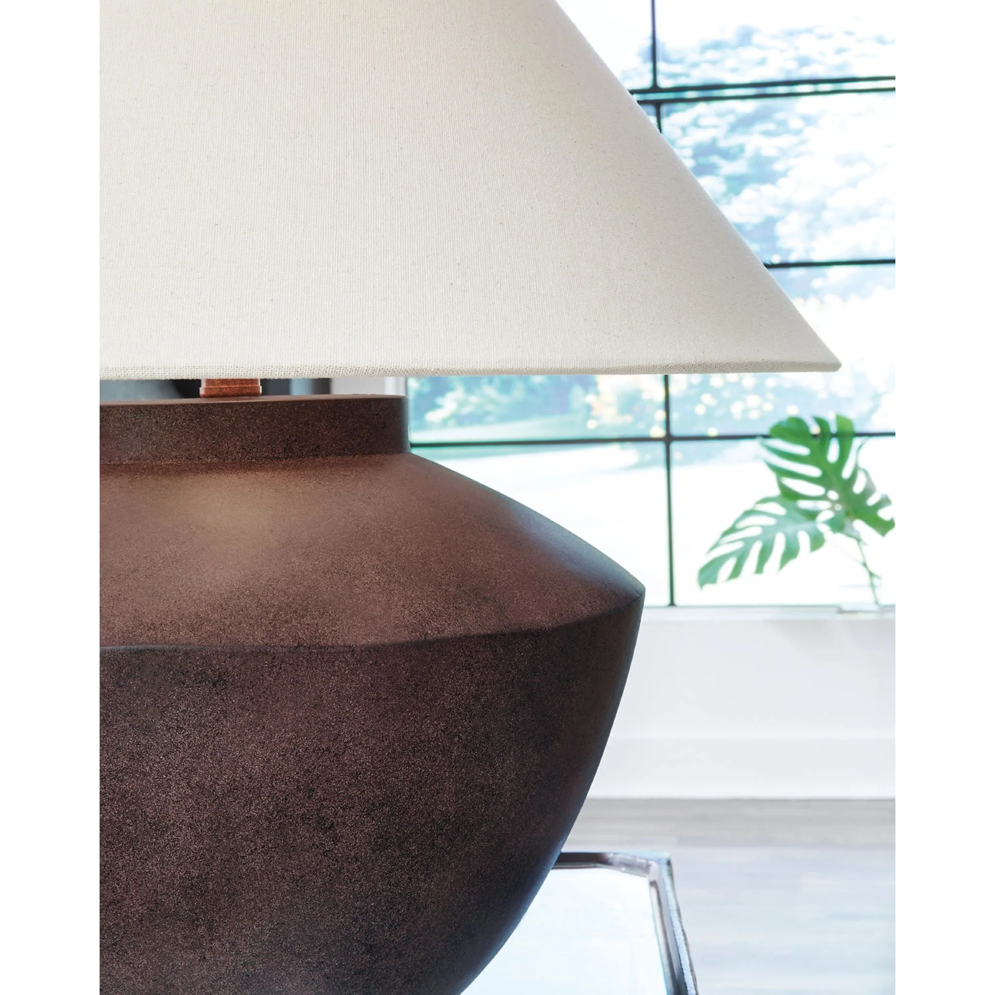 Honsworth Table Lamp - Image 3