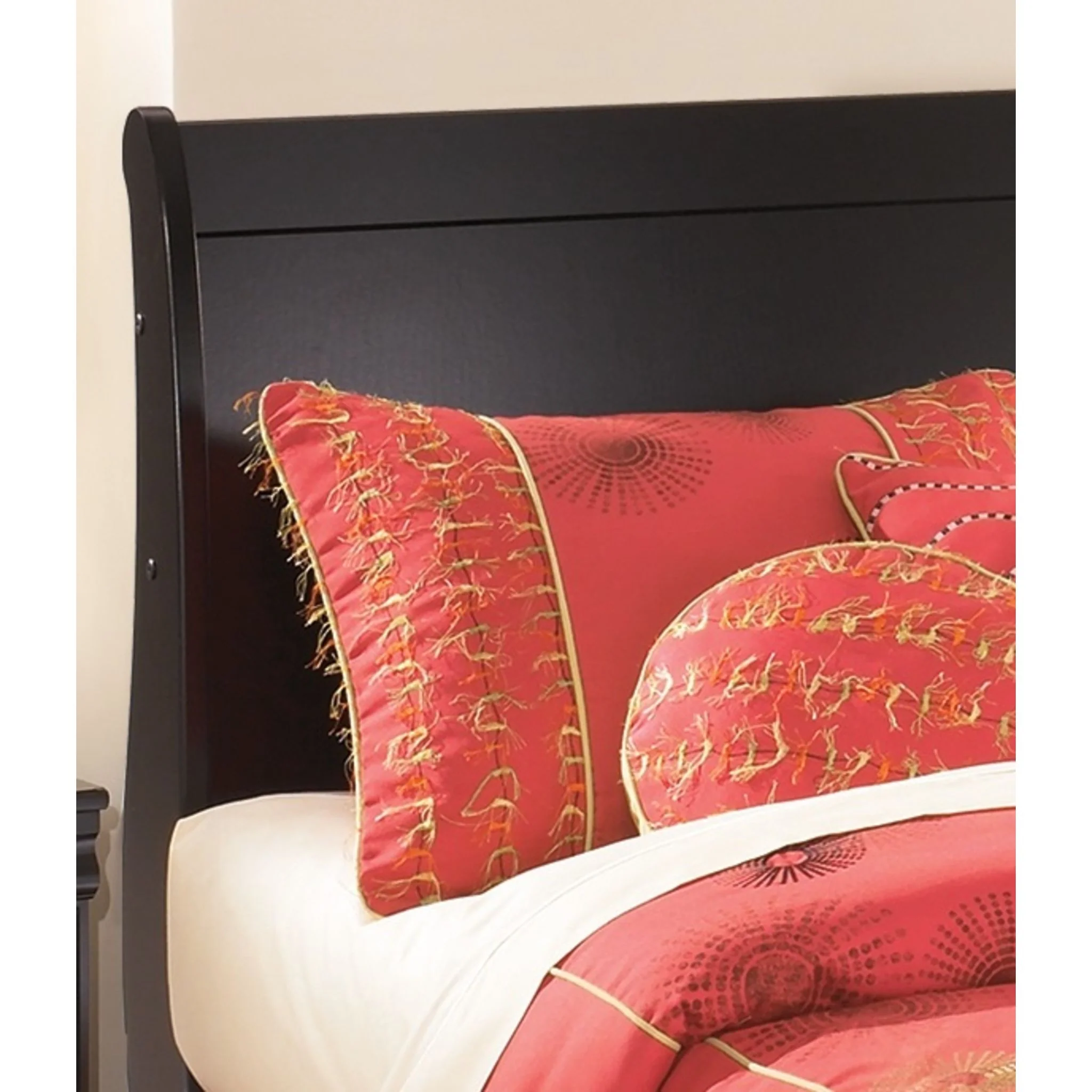 Huey Vineyard Sleigh Bed - Image 15