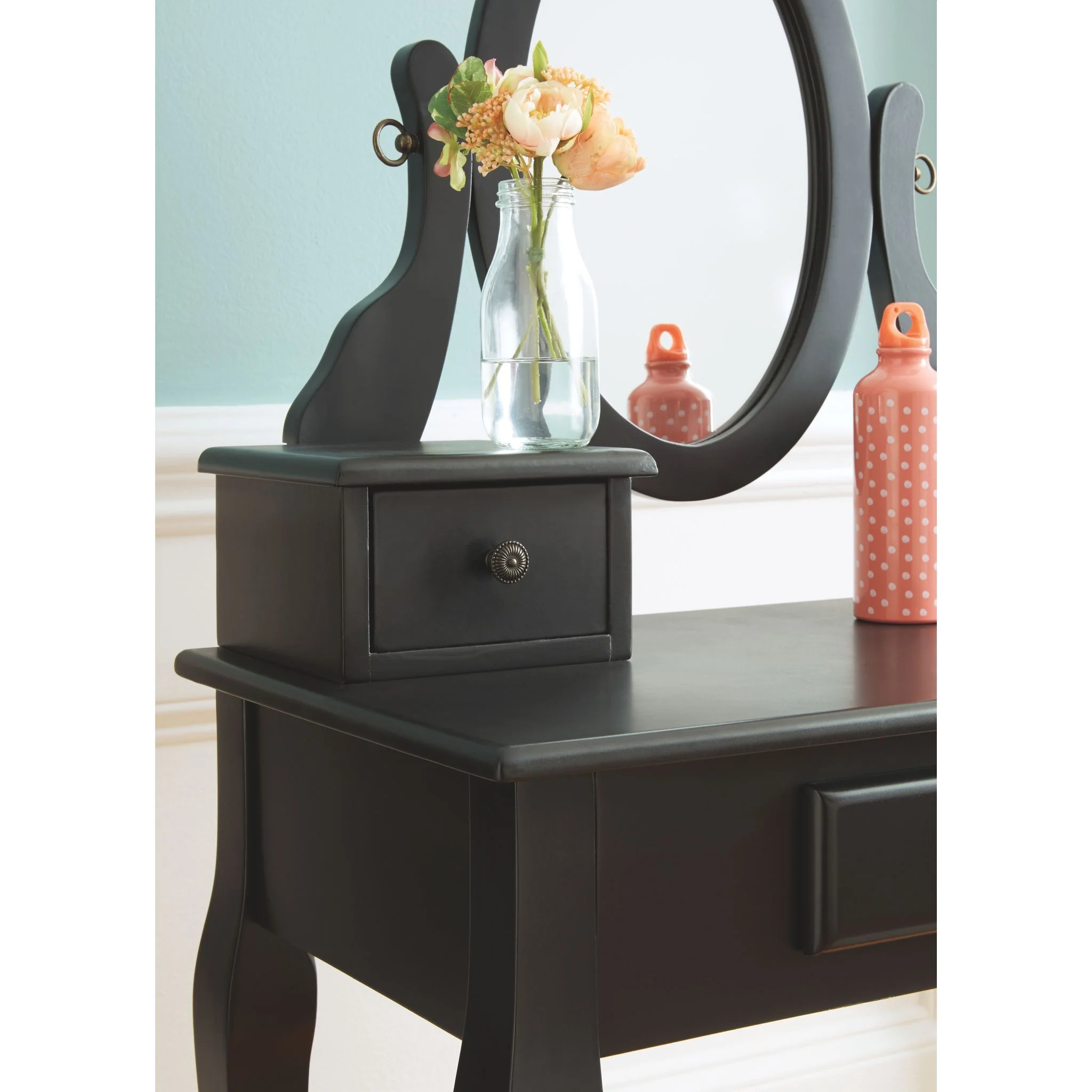 Huey Vineyard Vanity, Mirror & Stool - Image 6