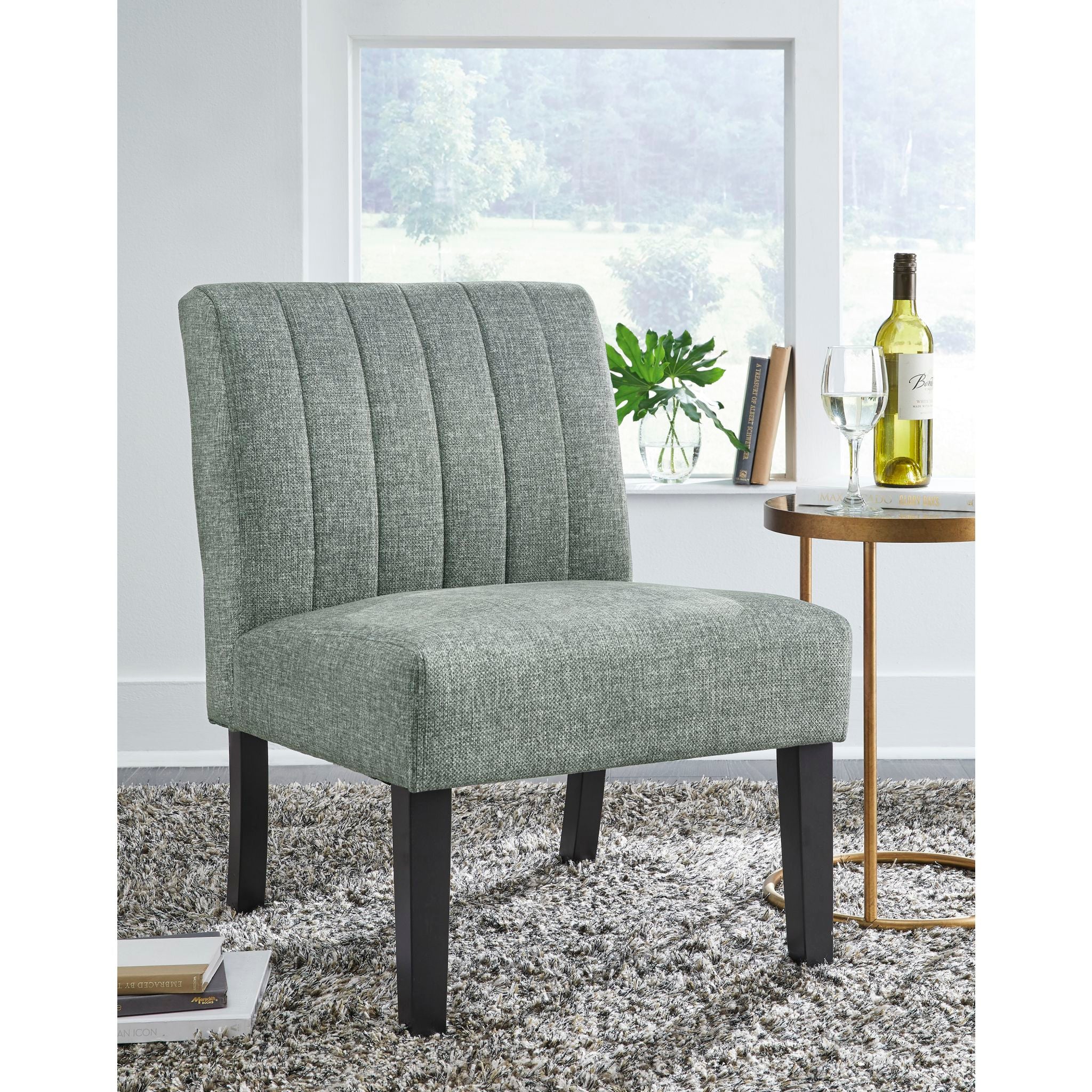 Hughleigh Accent Chair - Image 2