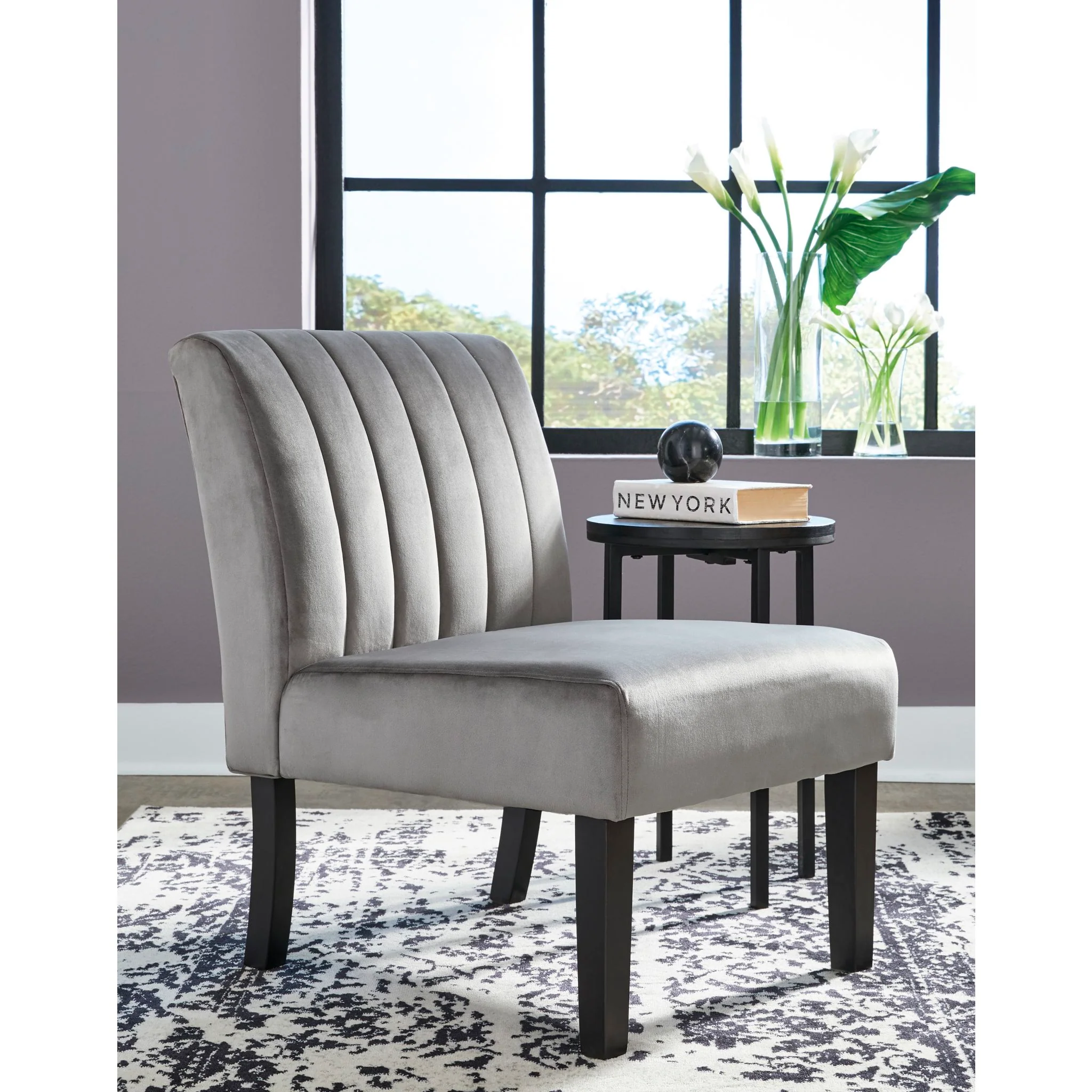 Hughleigh Accent Chair - Image 2