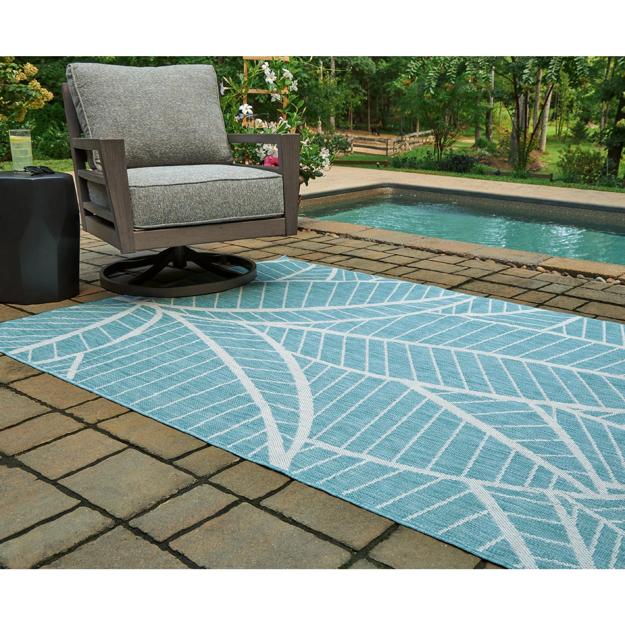 Hulsia Area Rug - Image 9