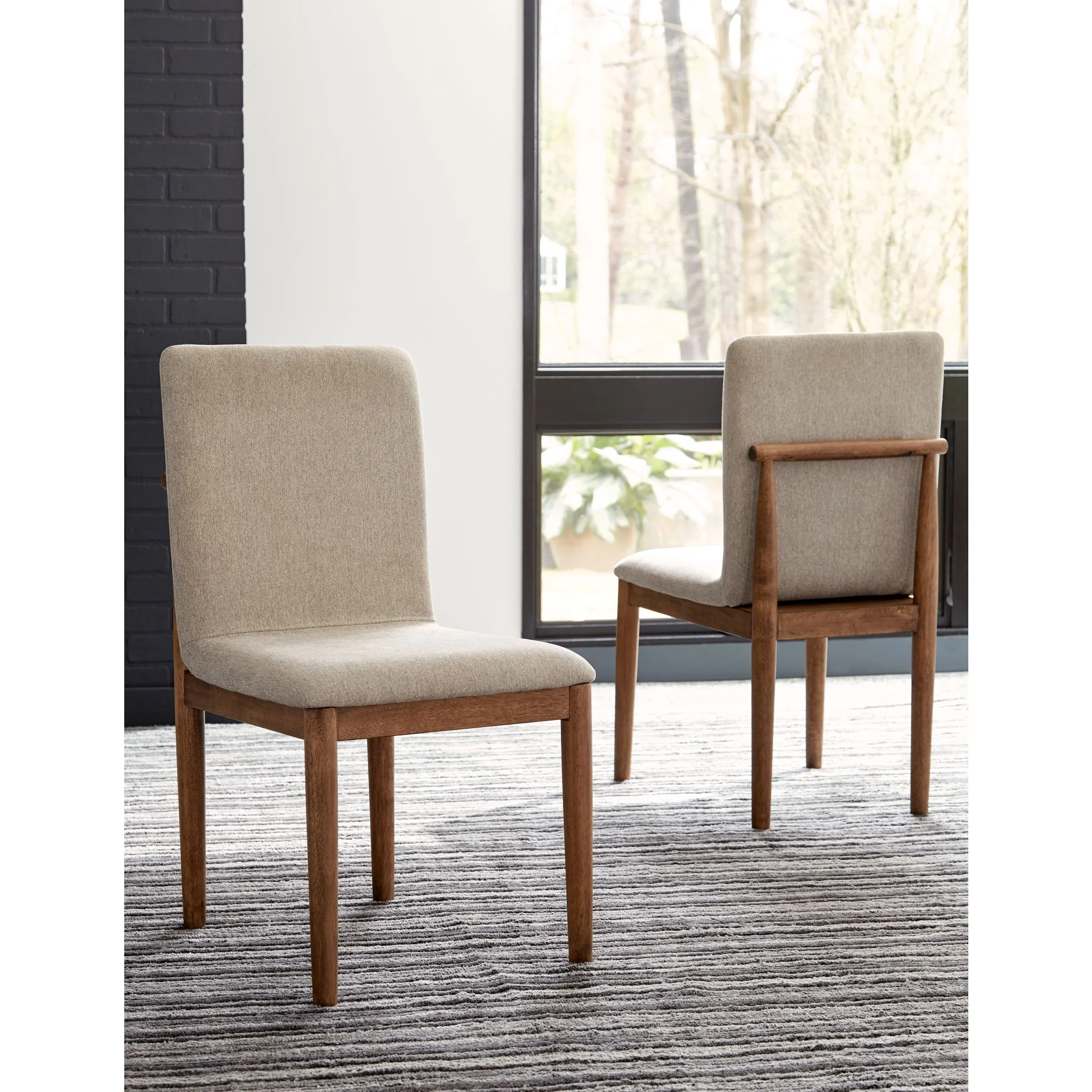 Isanti-Exclusive Dining Set - Image 2