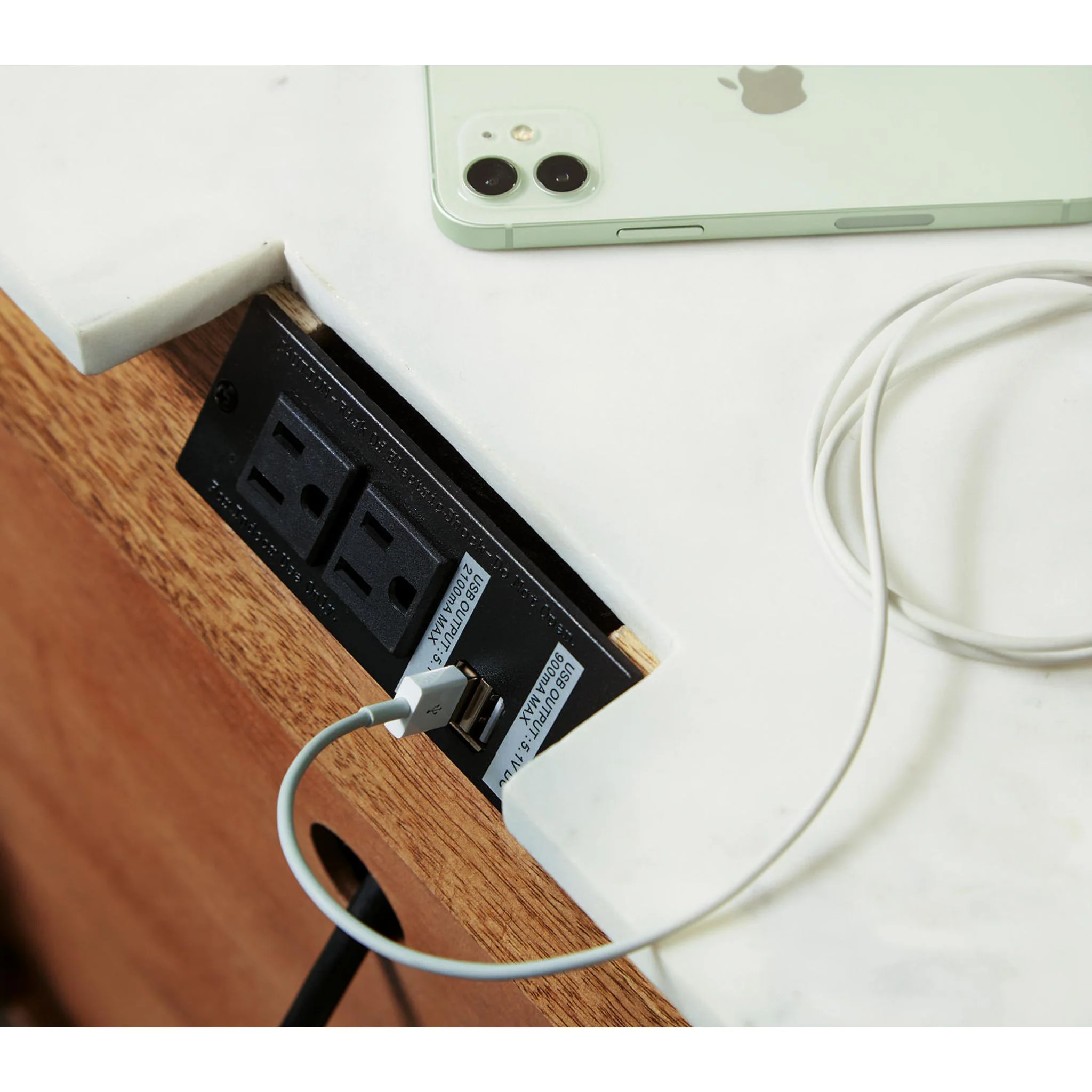 Isanti-Exclusive Nightstand - Image 7