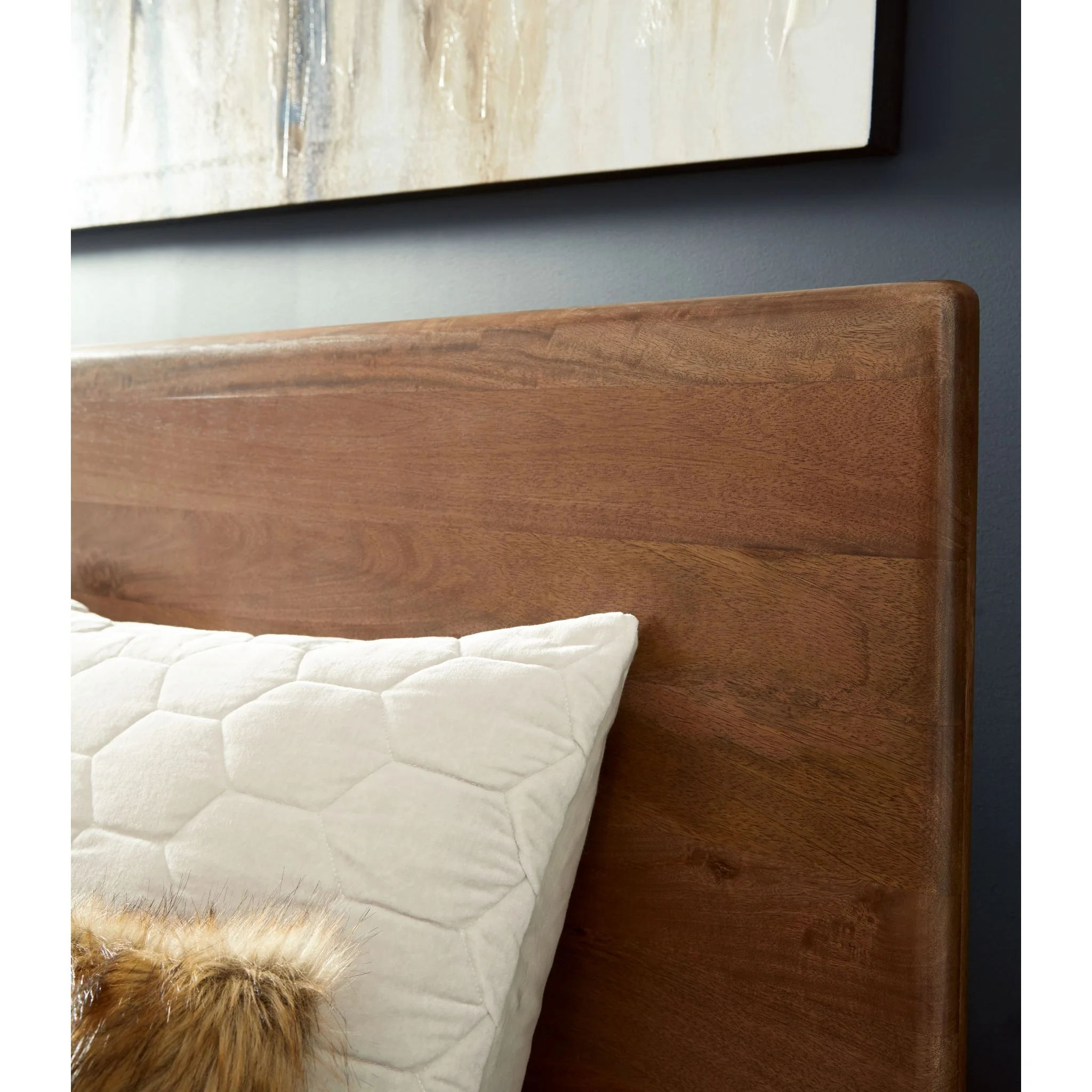 Isanti-Exclusive Platform Bed - Image 29