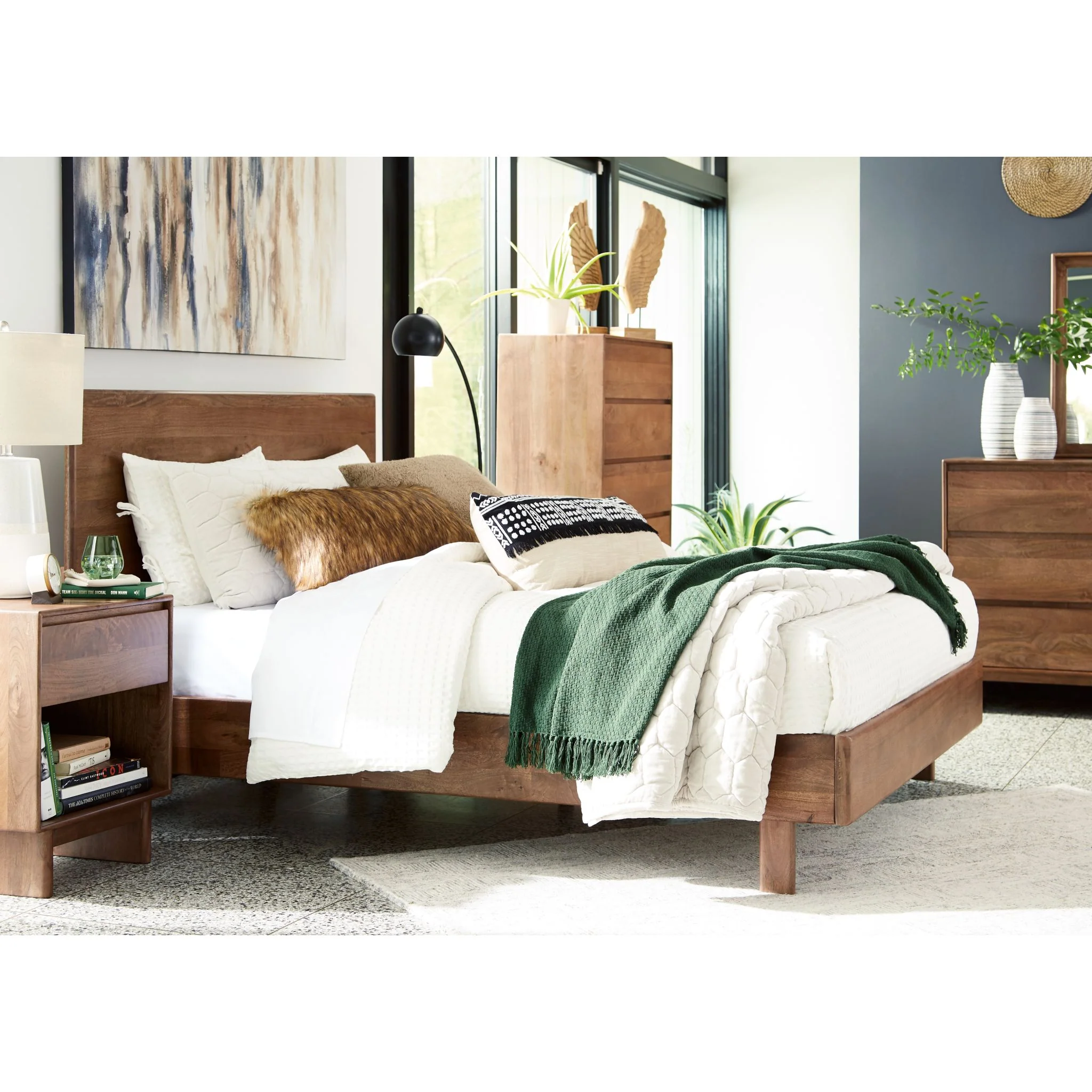 Isanti-Exclusive Platform Bed - Image 3
