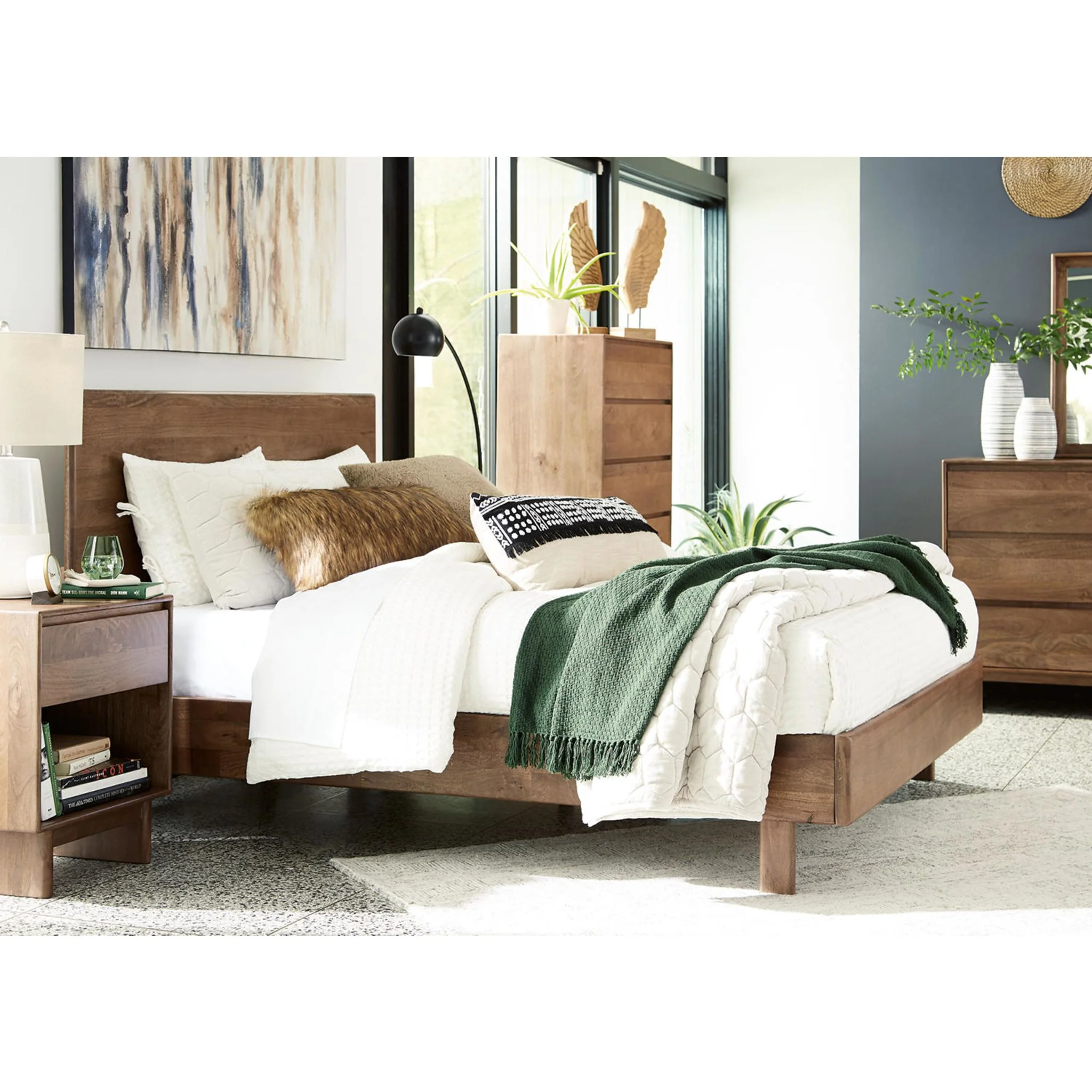 Isanti-Exclusive Platform Bed - Image 42