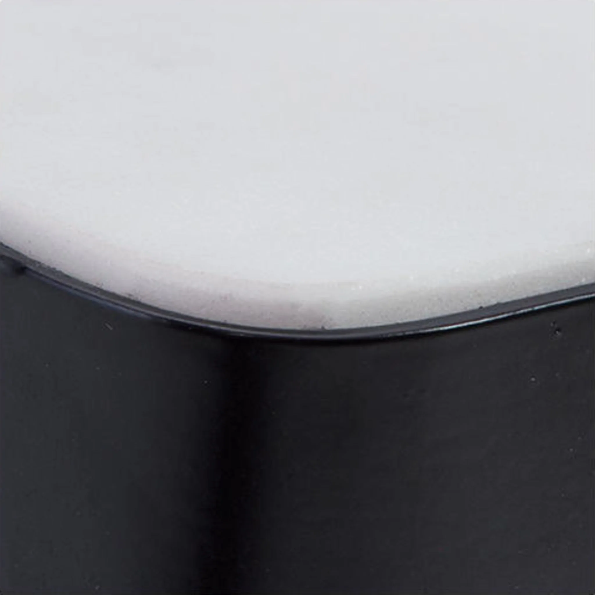 Issiamere Accent Table - Image 3