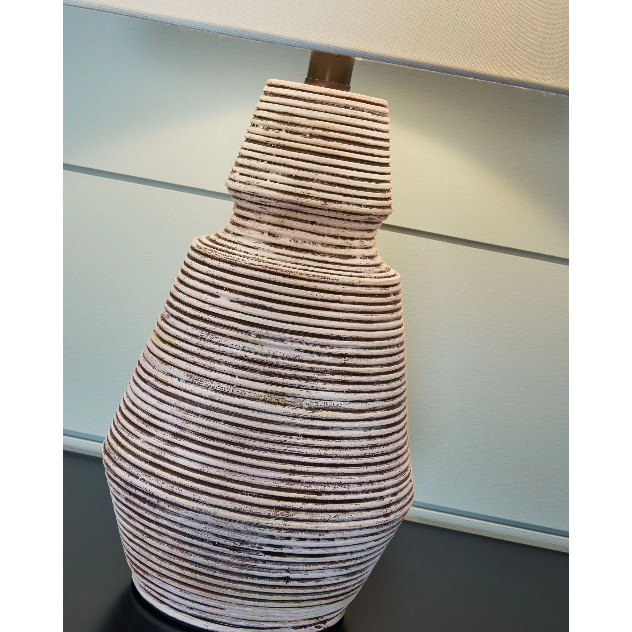 Jairburns Table Lamp (Pair) - Image 4