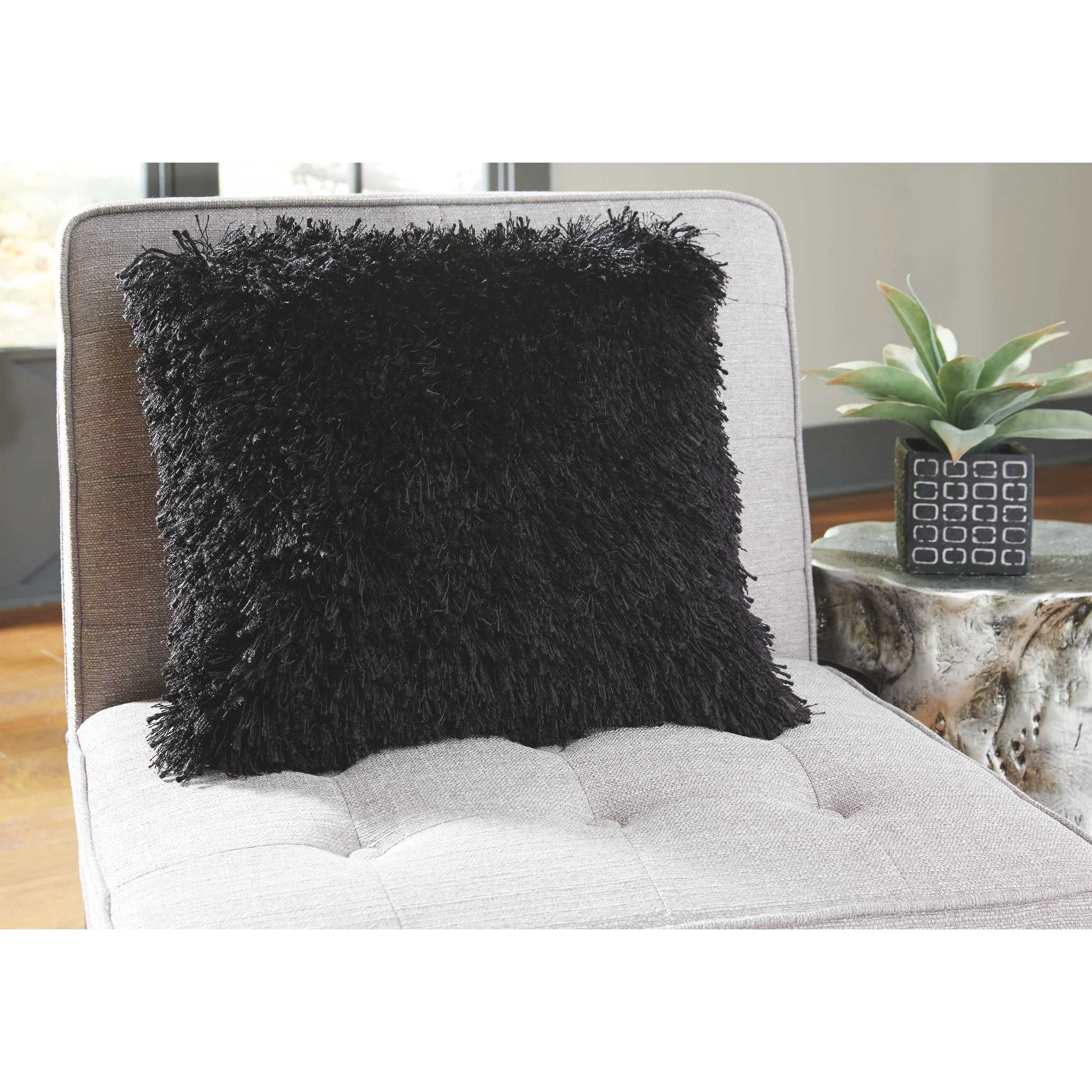 Jasmen Pillow - Image 3