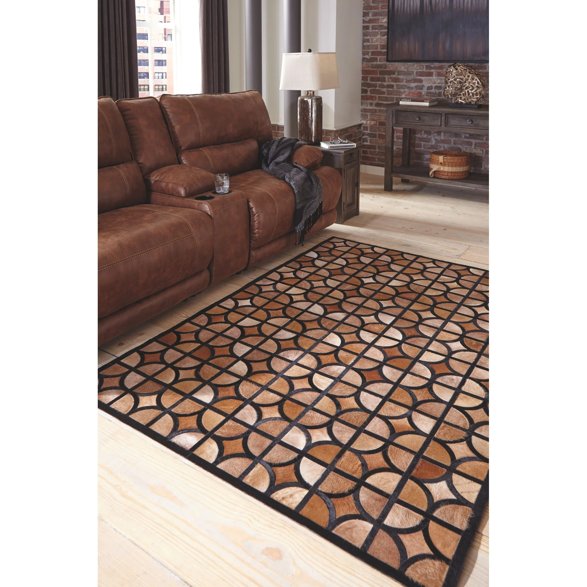 Jingjin Area Rug - Image 2