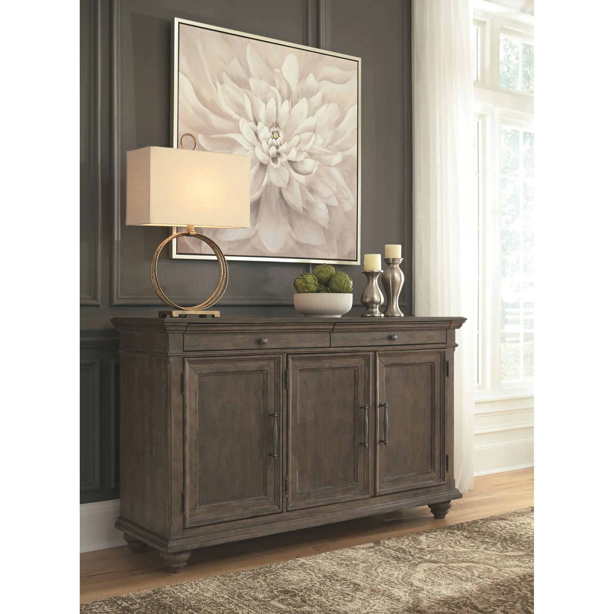 Johnelle-Exclusive Dining Server - Image 3