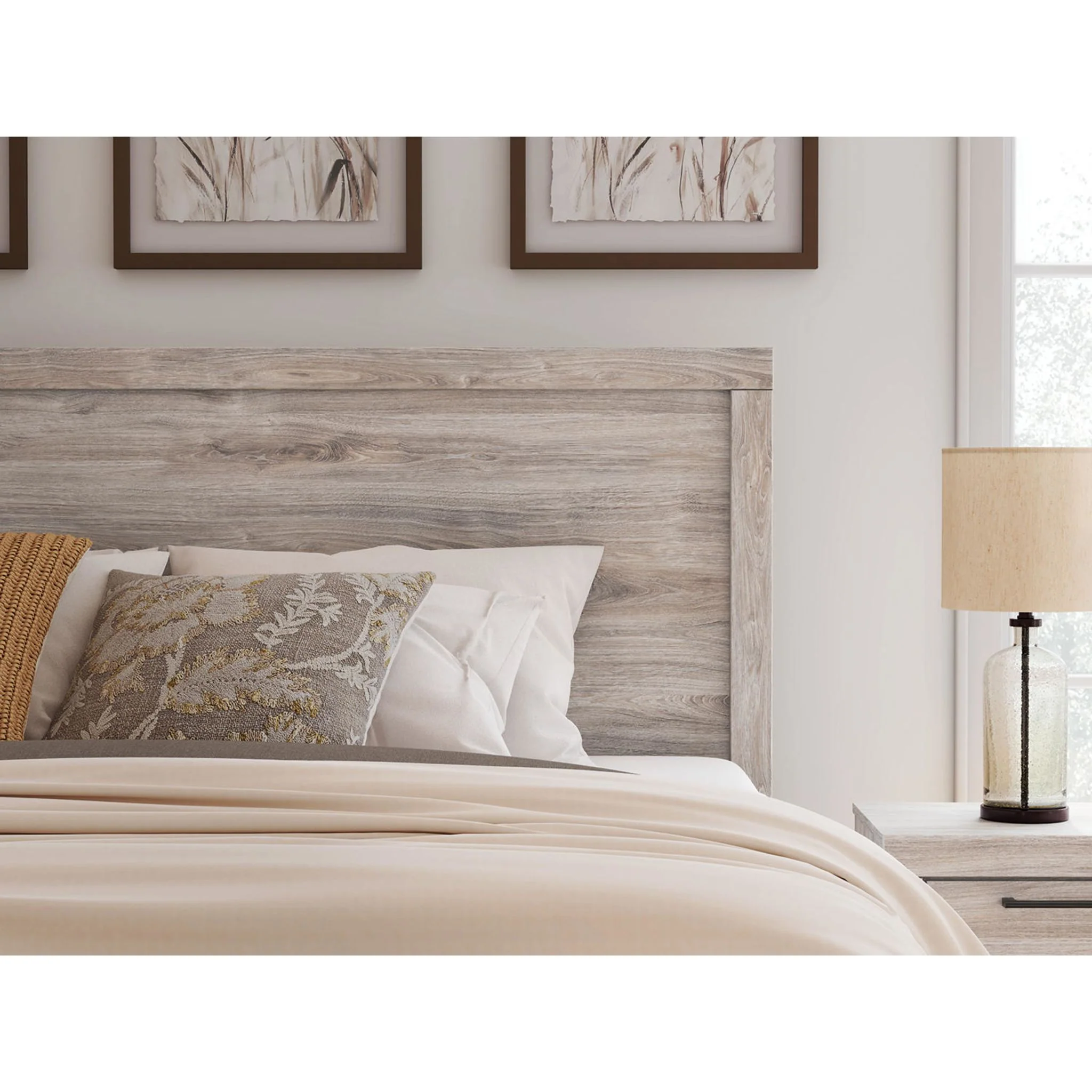 Jonnifer Full Panel Bed - Image 5
