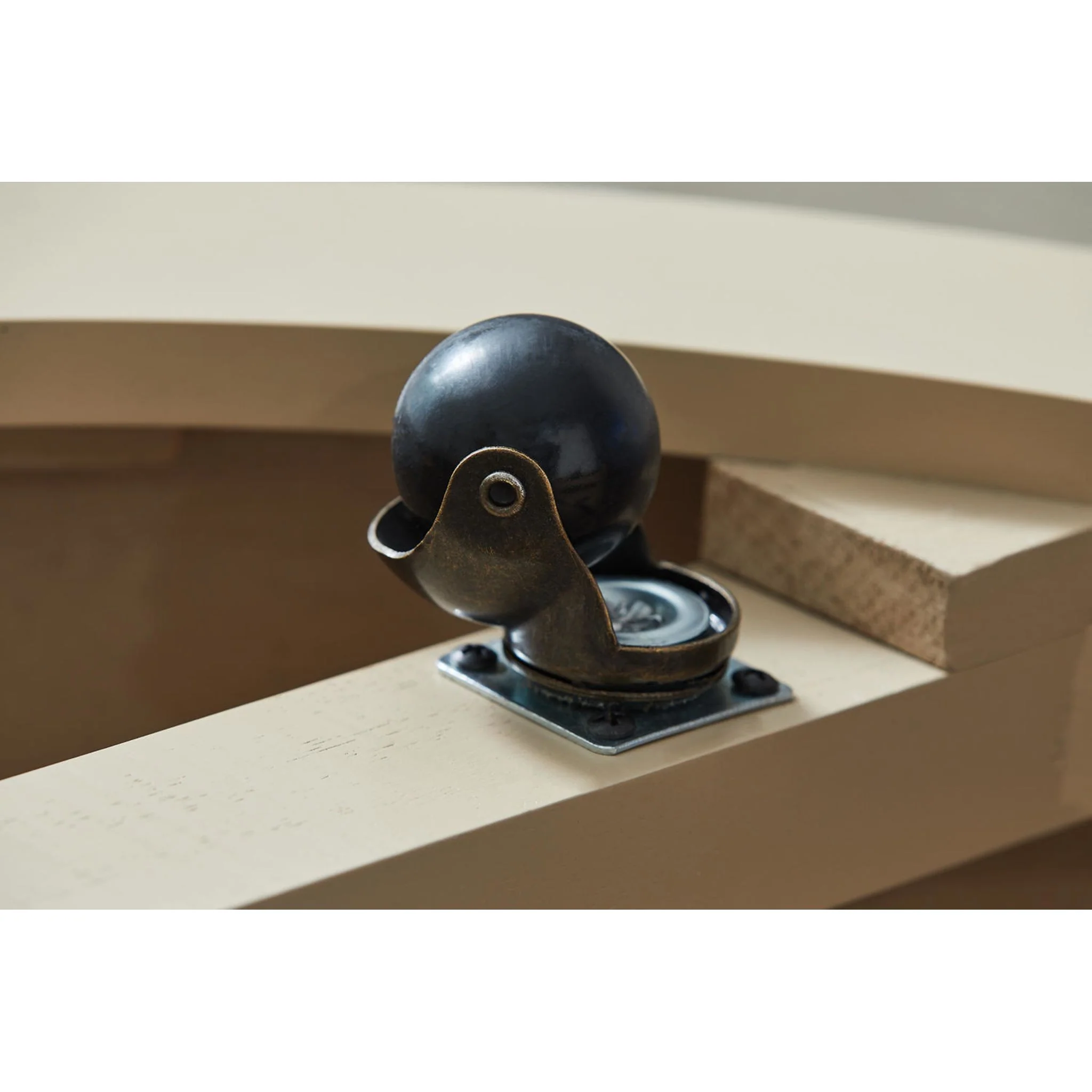 Jorielyn Coffee Table - Image 5