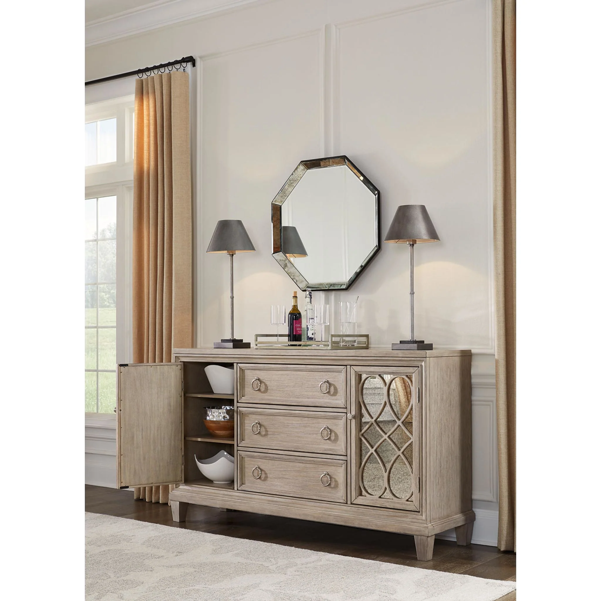 Jorlaina-Exclusive Dining Server - Image 7